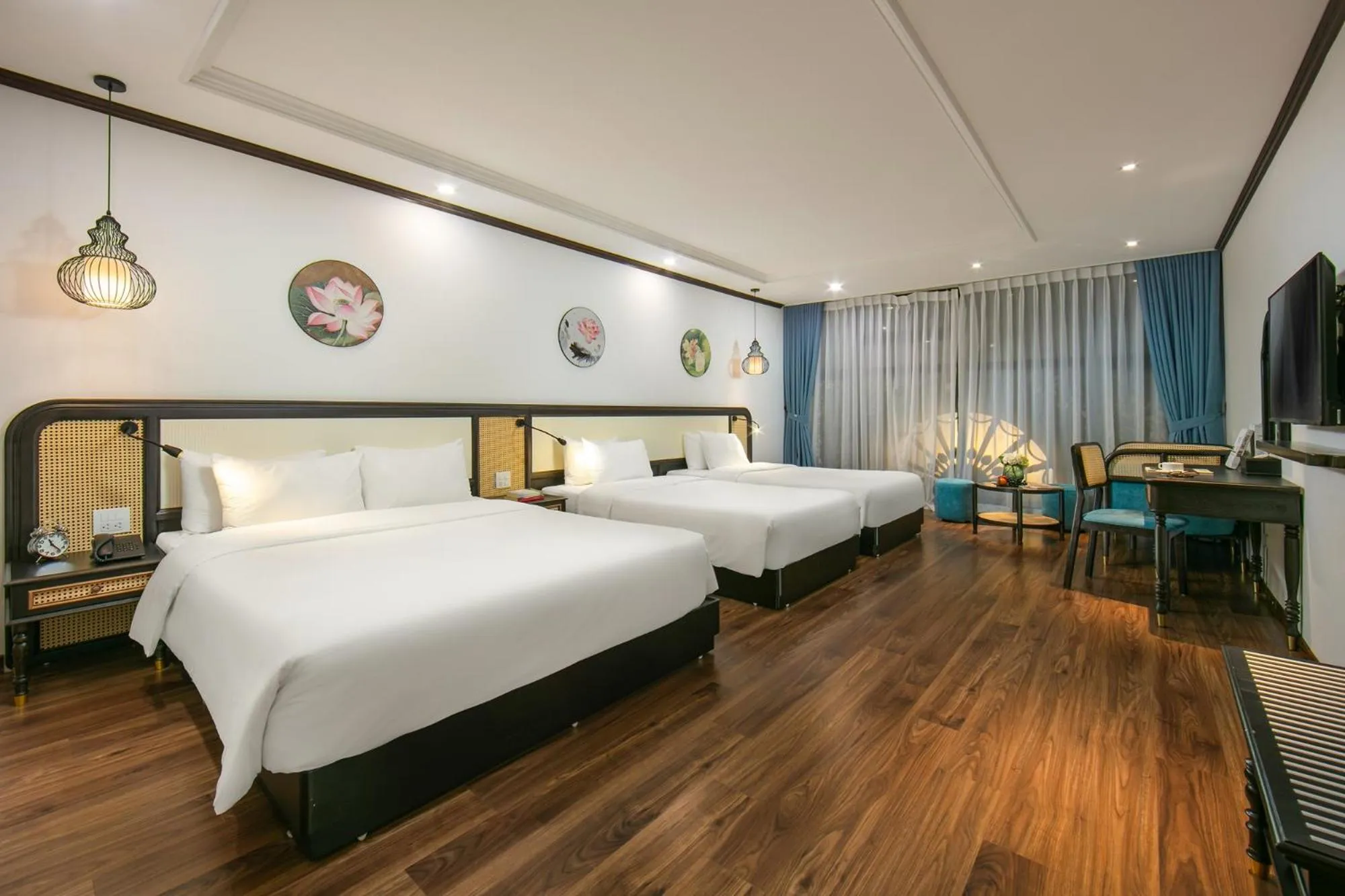 Bed in Media Central Hotel & Spa