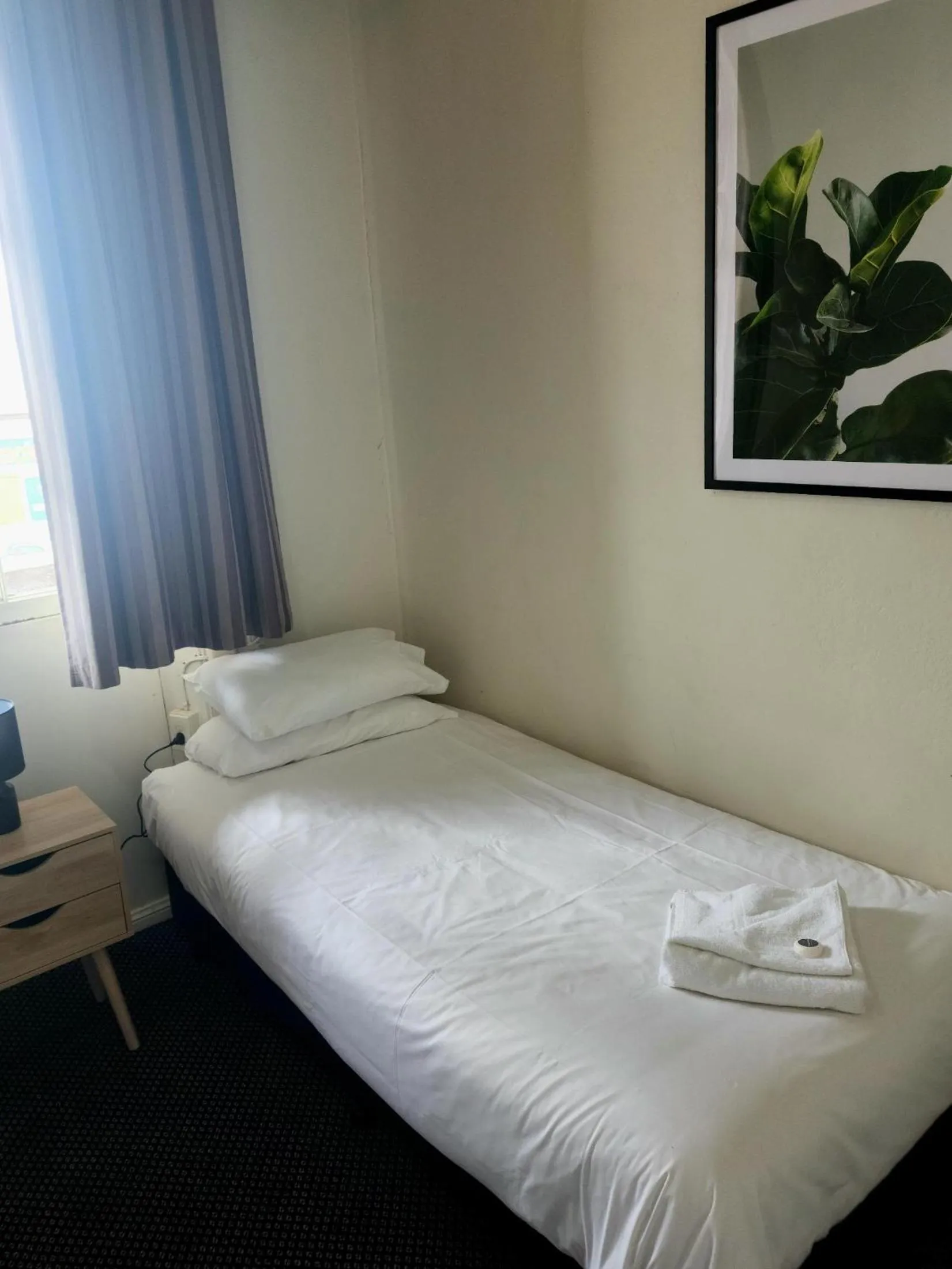 Bedroom, Bed in Family Hotel