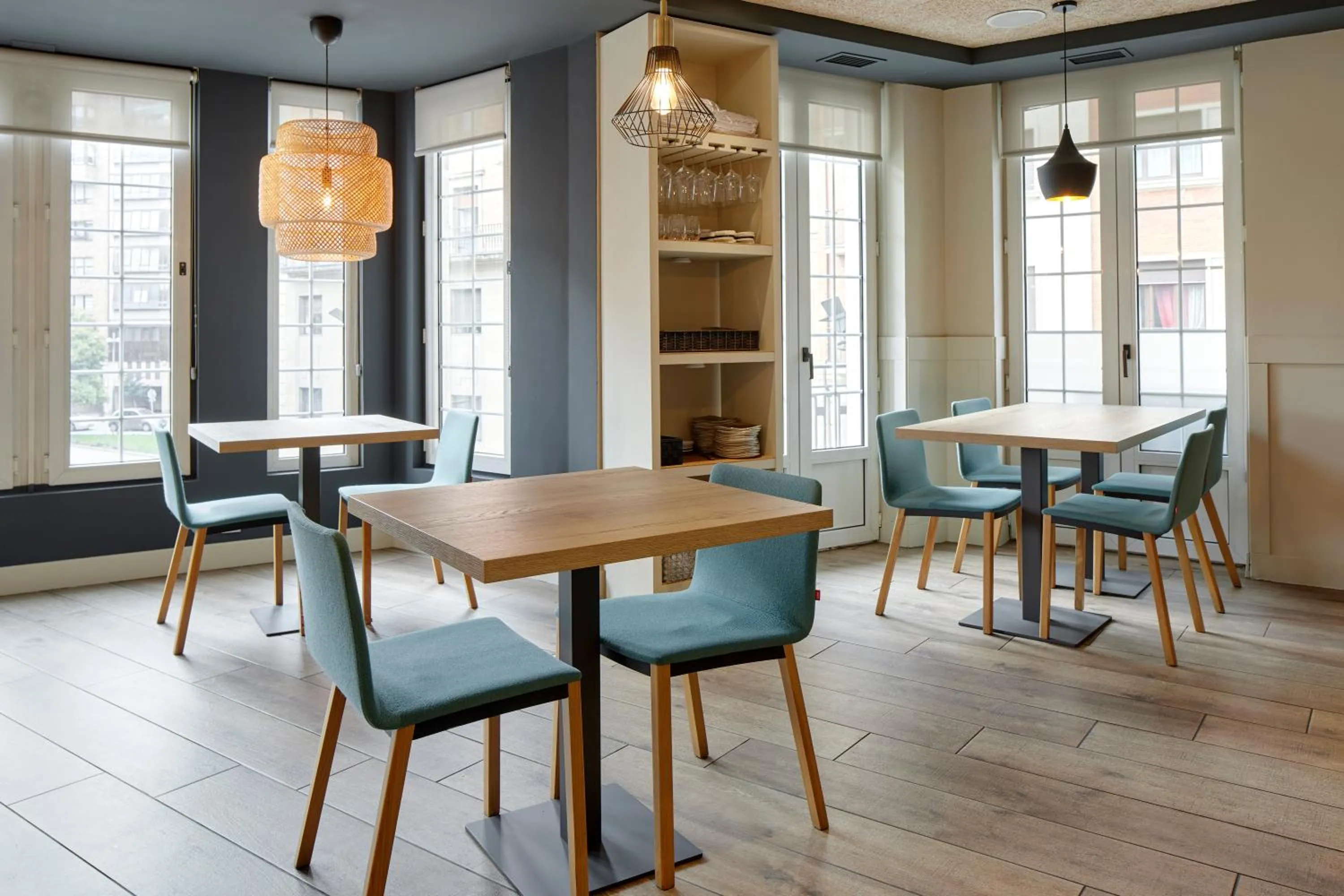 Restaurant/places to eat in Hotel Avenida