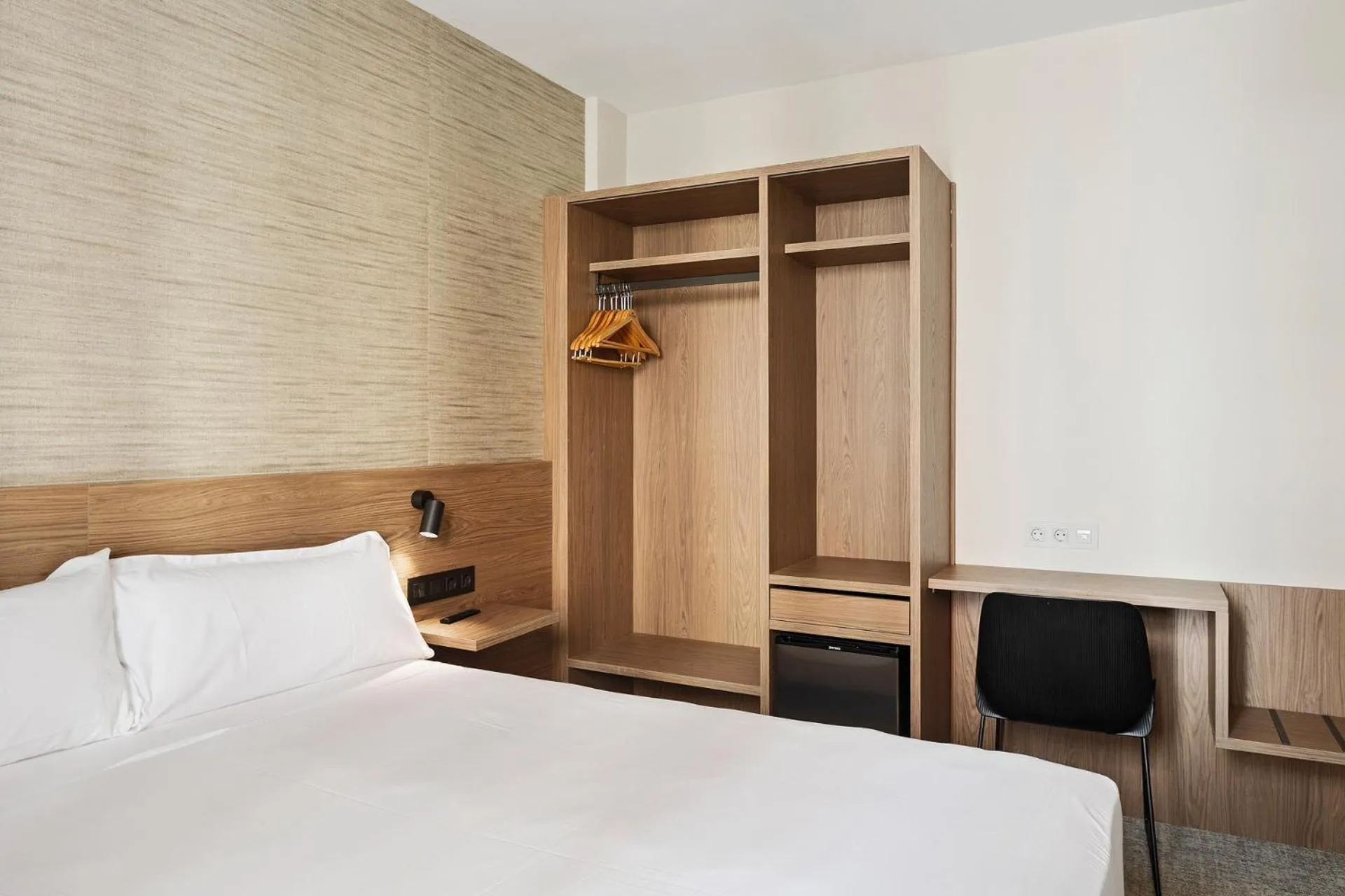 Bed in Hotel Avenida