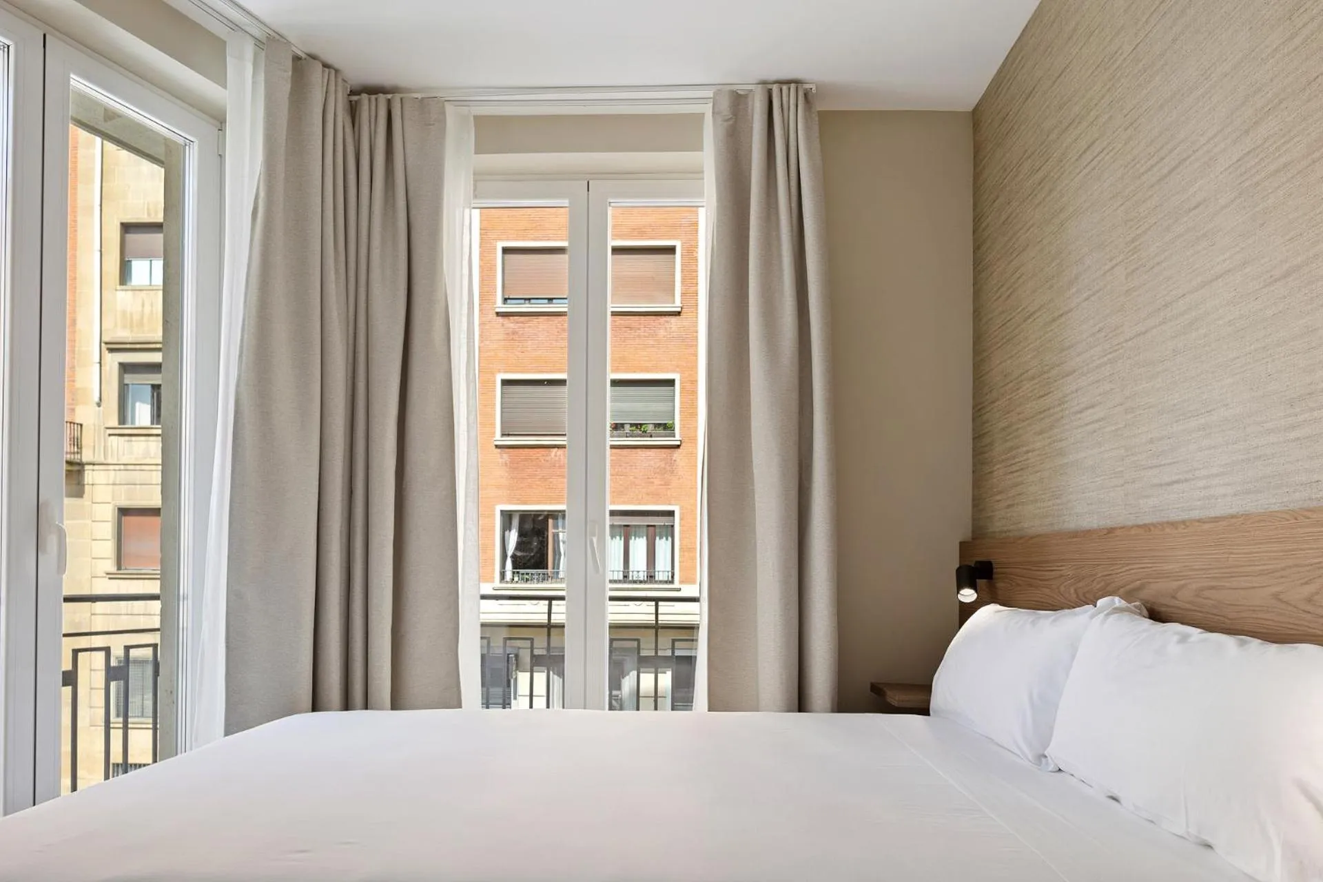 Bed in Hotel Avenida