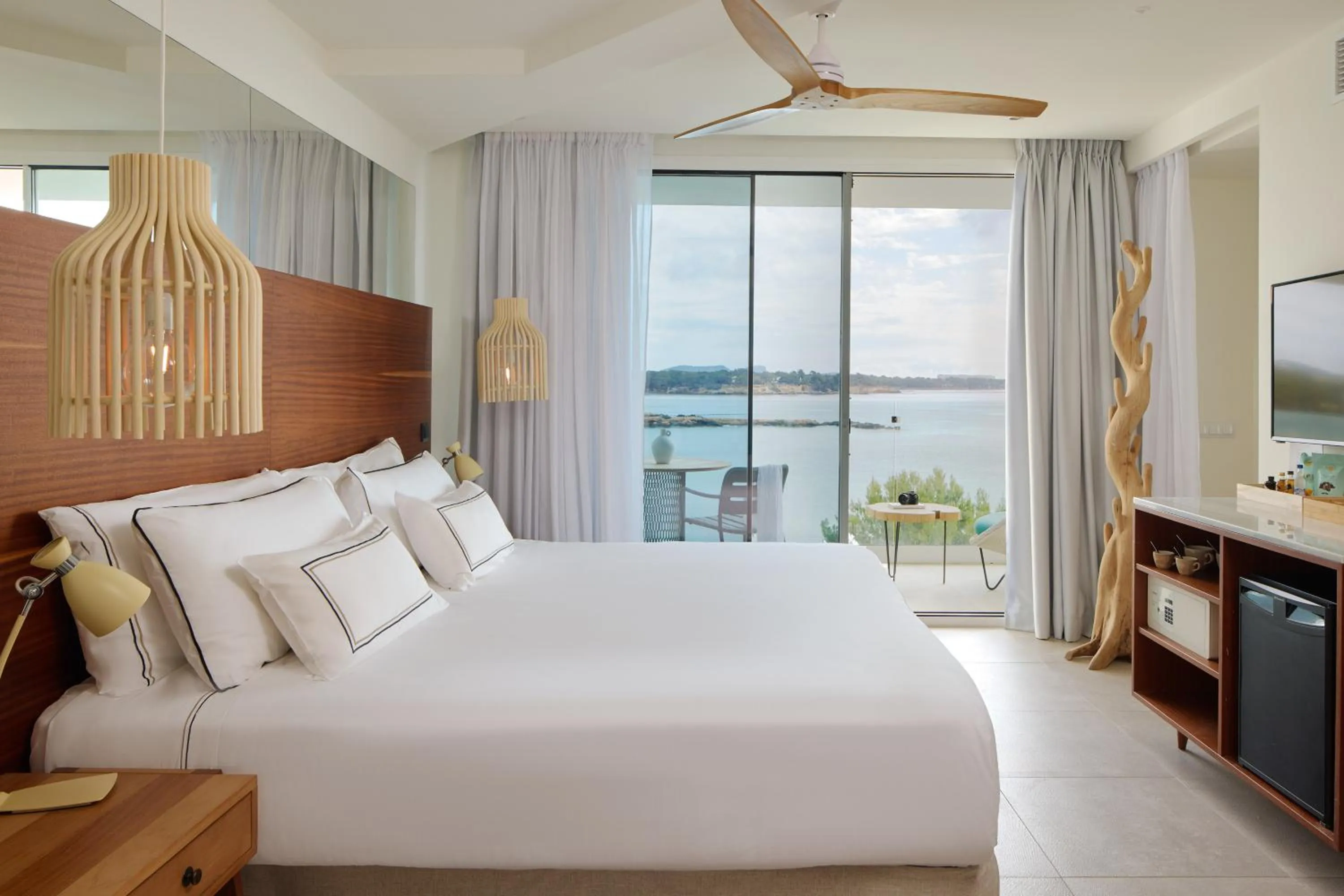 Bed in Melia Ibiza - Adults Only