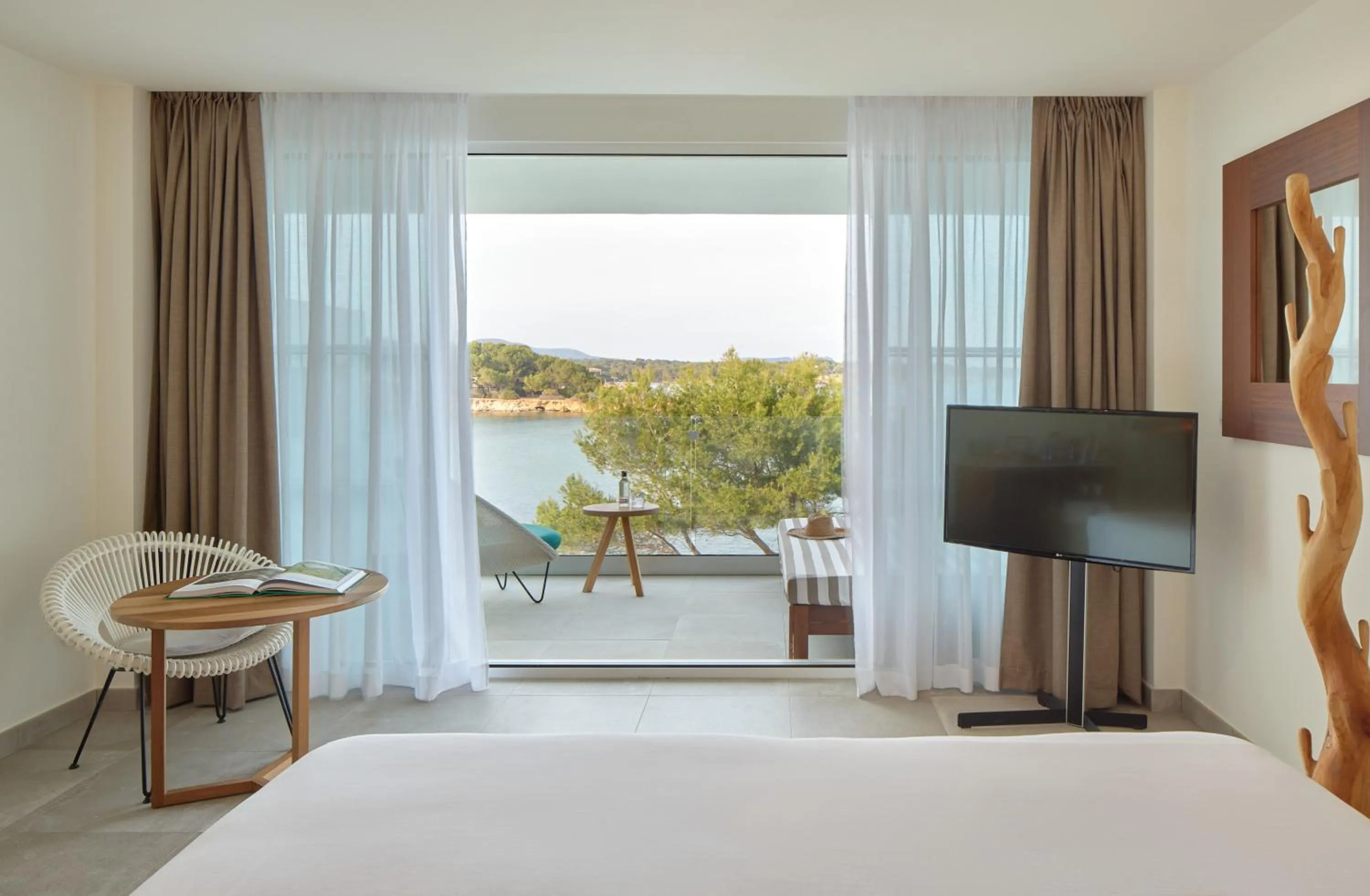 Bed in Melia Ibiza - Adults Only