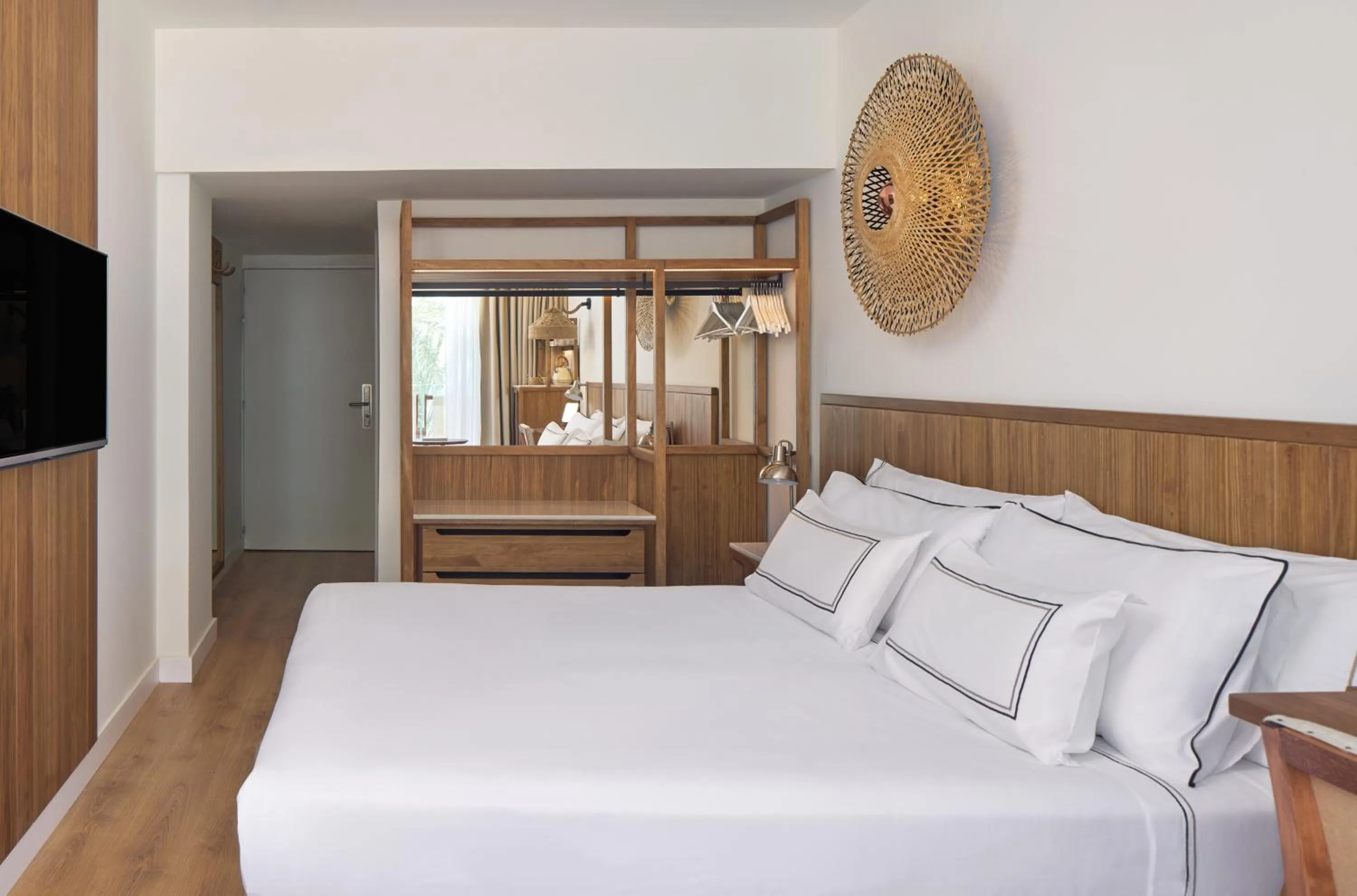 Bed in Melia Ibiza - Adults Only