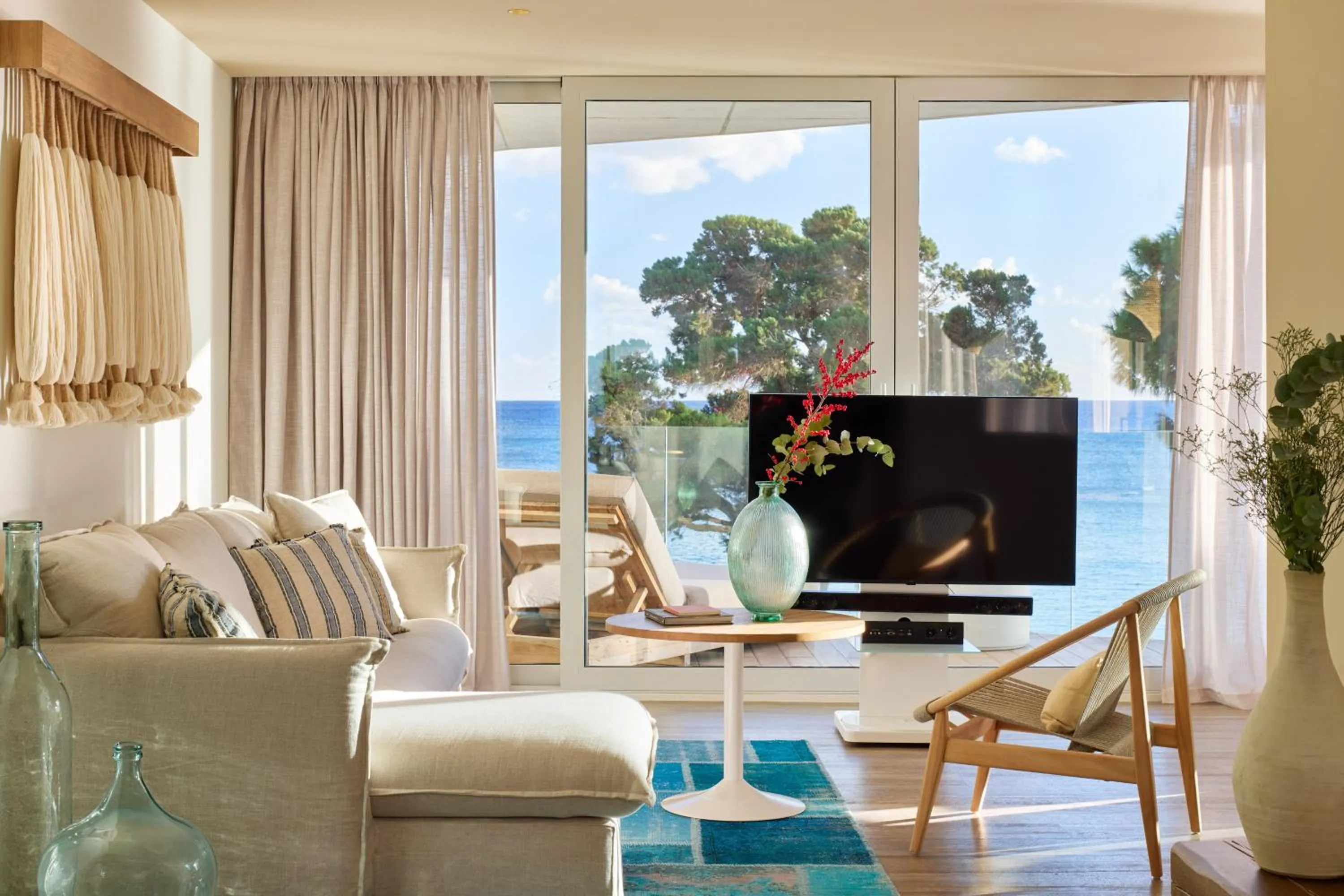 TV and multimedia in ME Ibiza - The Leading Hotels of the World