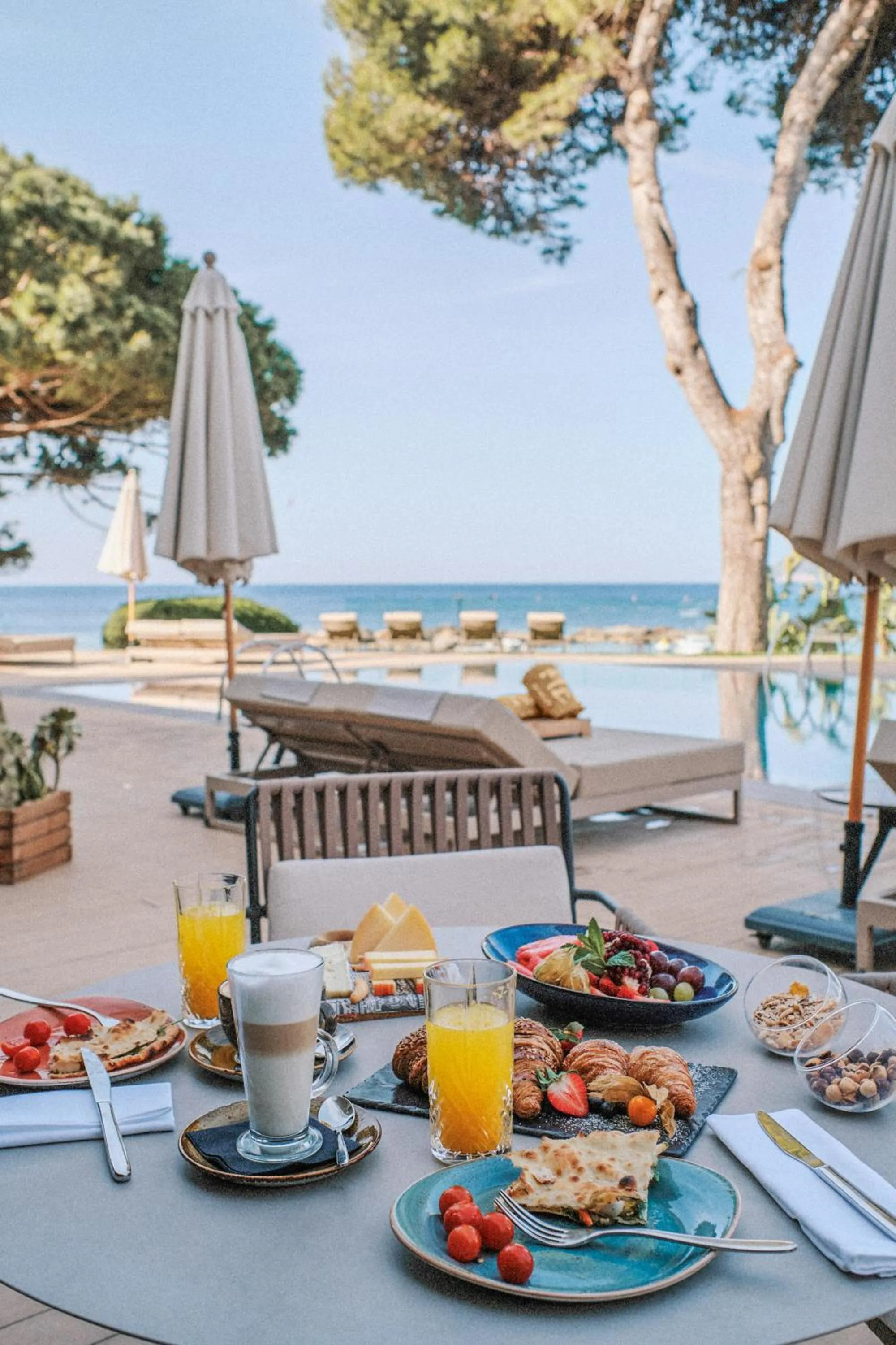 Breakfast in ME Ibiza - The Leading Hotels of the World