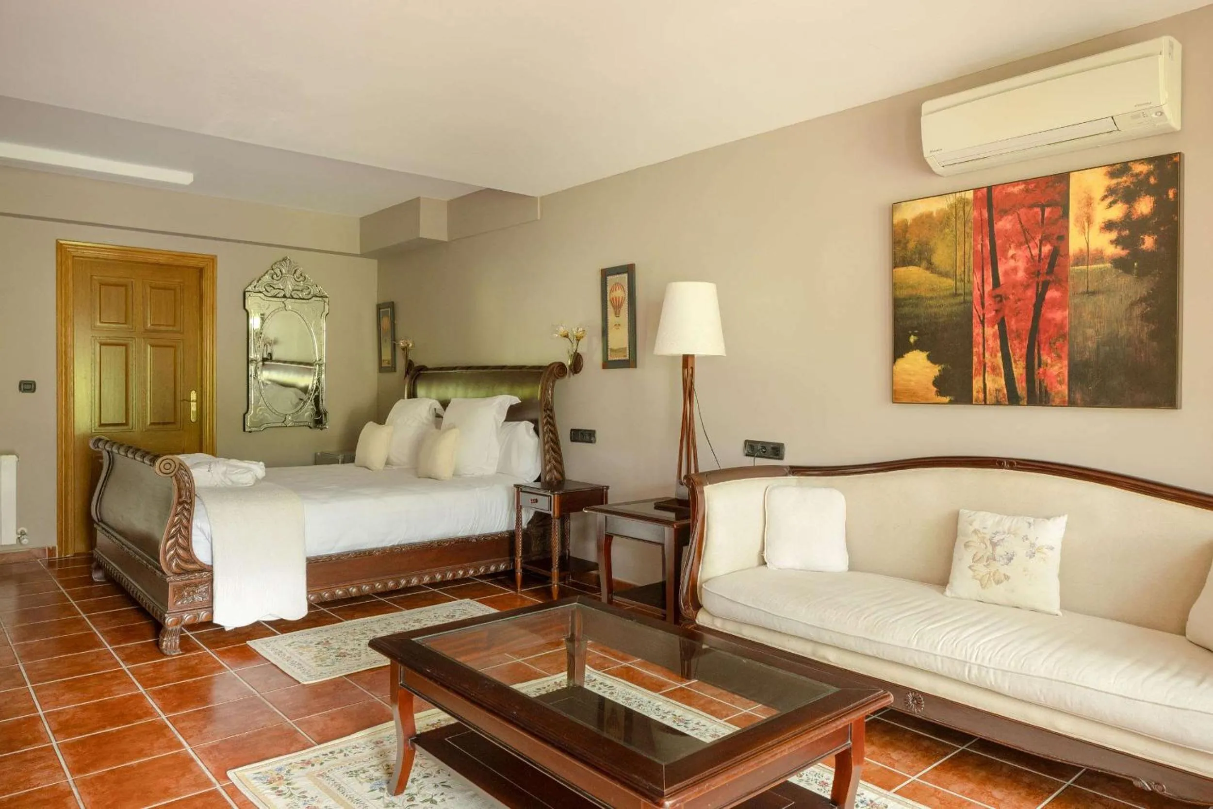 Bed in Hotel & Spa Etxegana