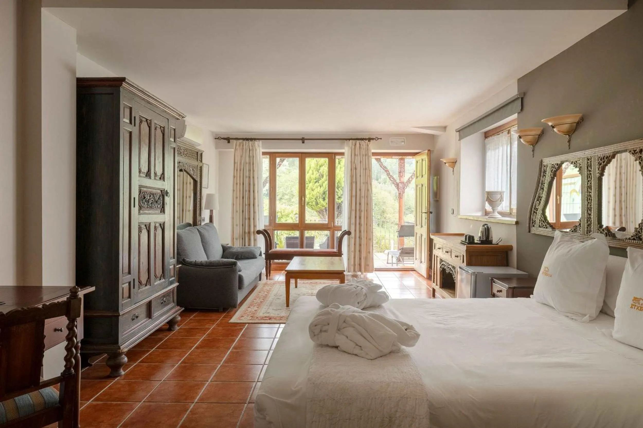 Bed in Hotel & Spa Etxegana