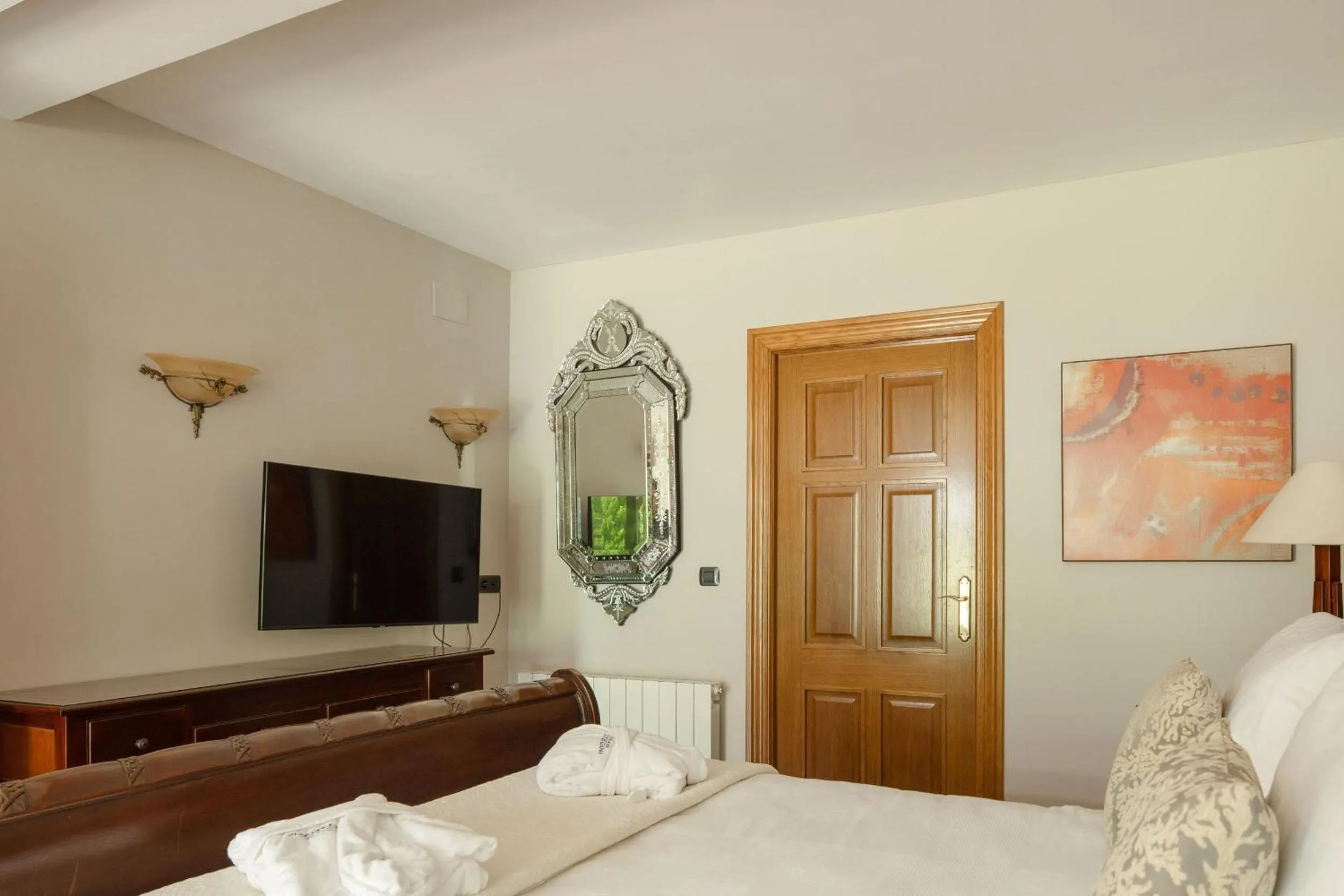 Bed in Hotel & Spa Etxegana