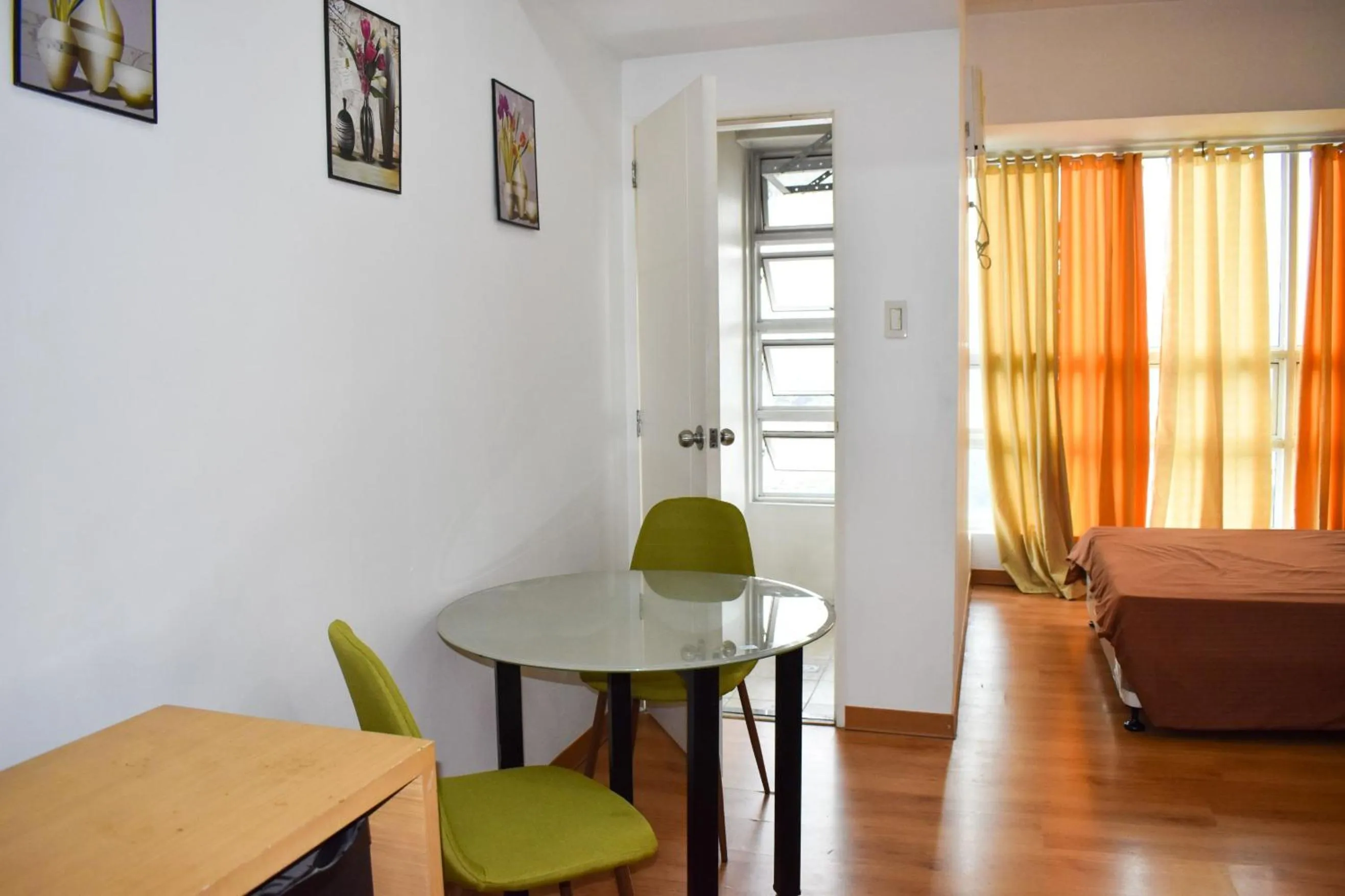 Photo of the whole room in The Boni Tower by RSPL Manila City Center