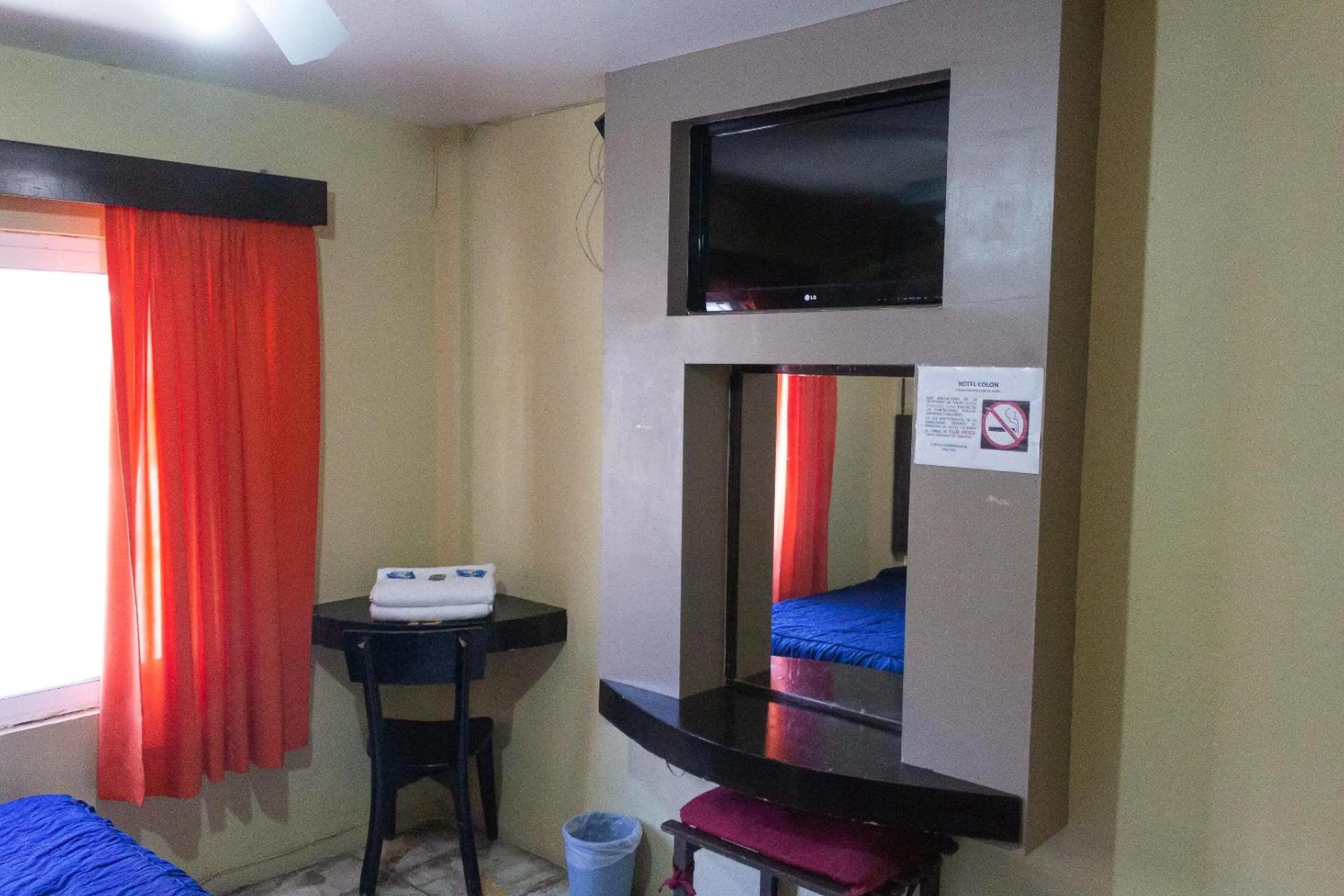 Bedroom, Bed in OYO Hotel Colón, Plaza Bicentenario, Zacatecas Centro