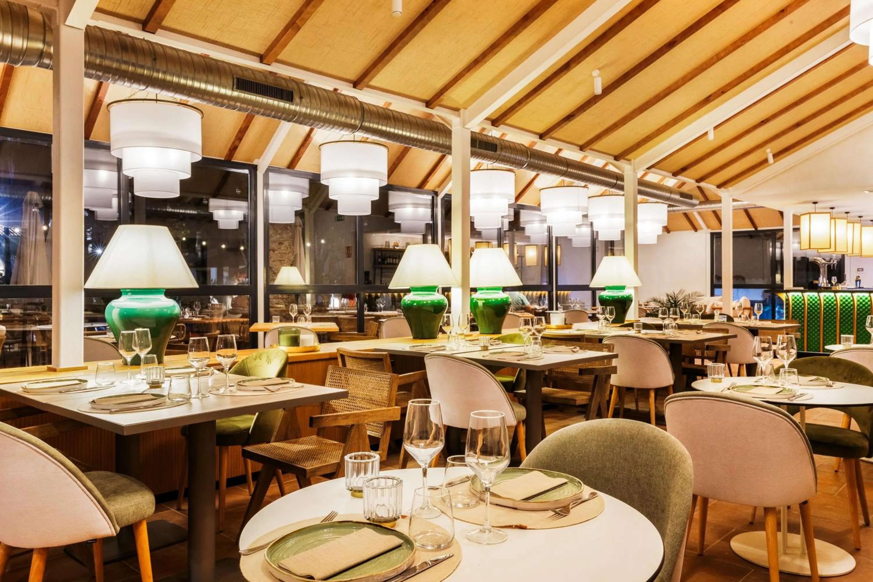 Restaurant/places to eat in Hotel Inmood San Roque