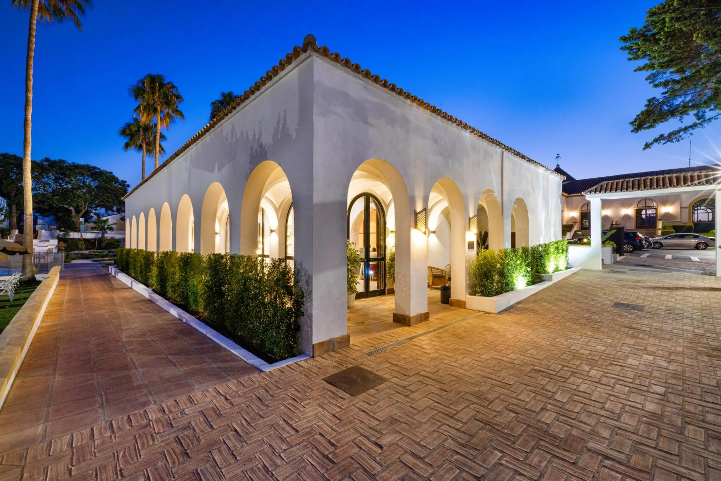 Property building in Hotel Inmood San Roque