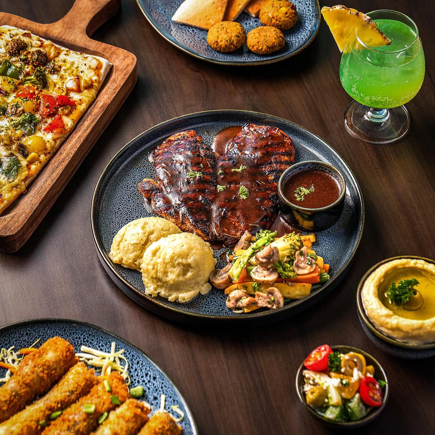 Restaurant/places to eat in Vagator Downtown By VDP