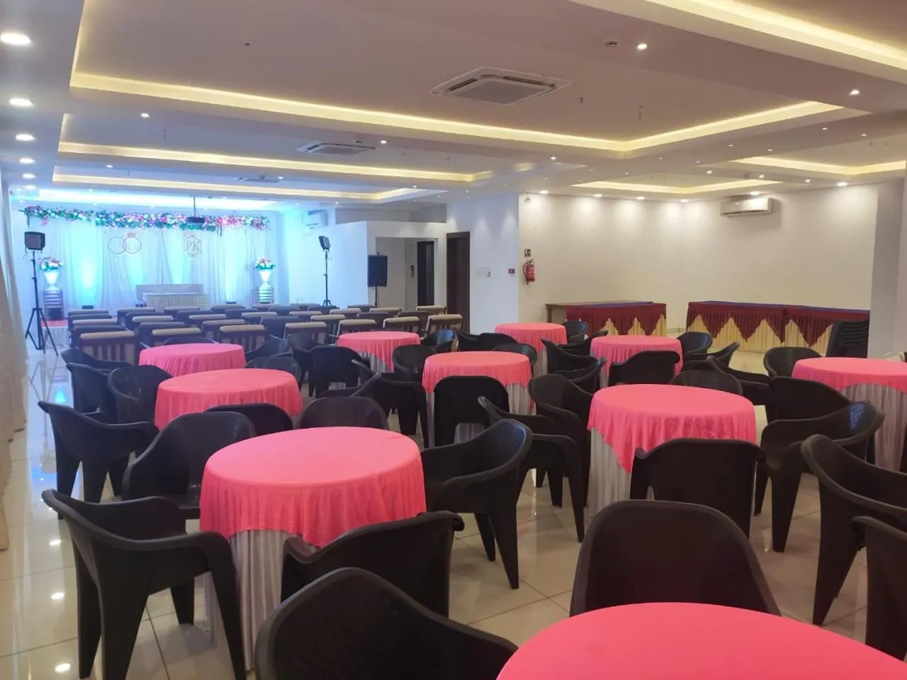 Banquet/Function facilities in Vagator Downtown By VDP