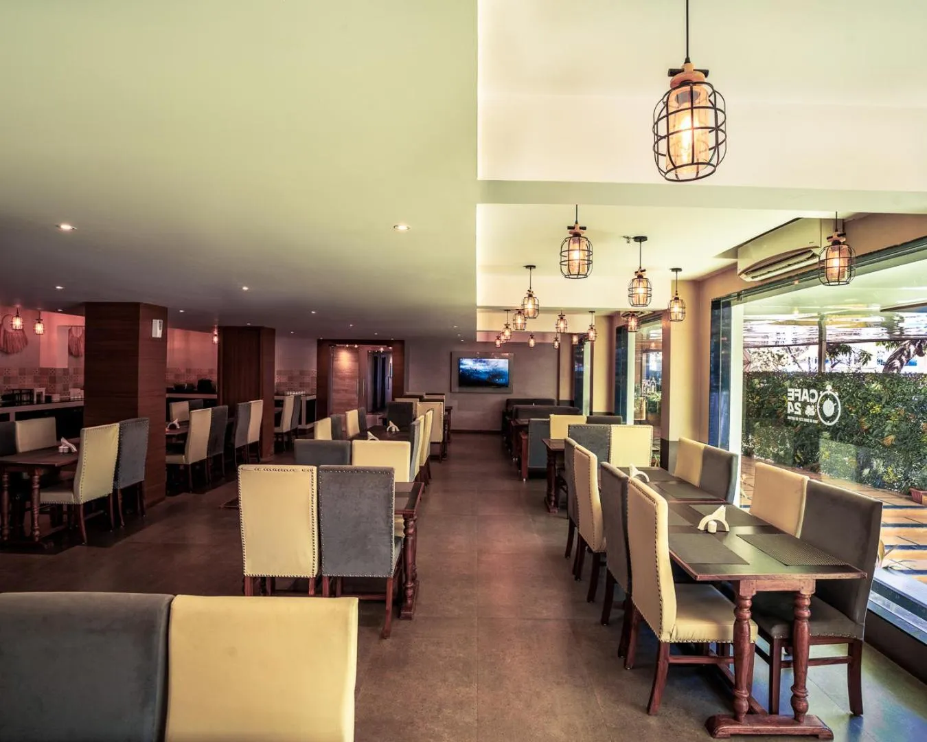 Restaurant/places to eat in Vagator Downtown By VDP