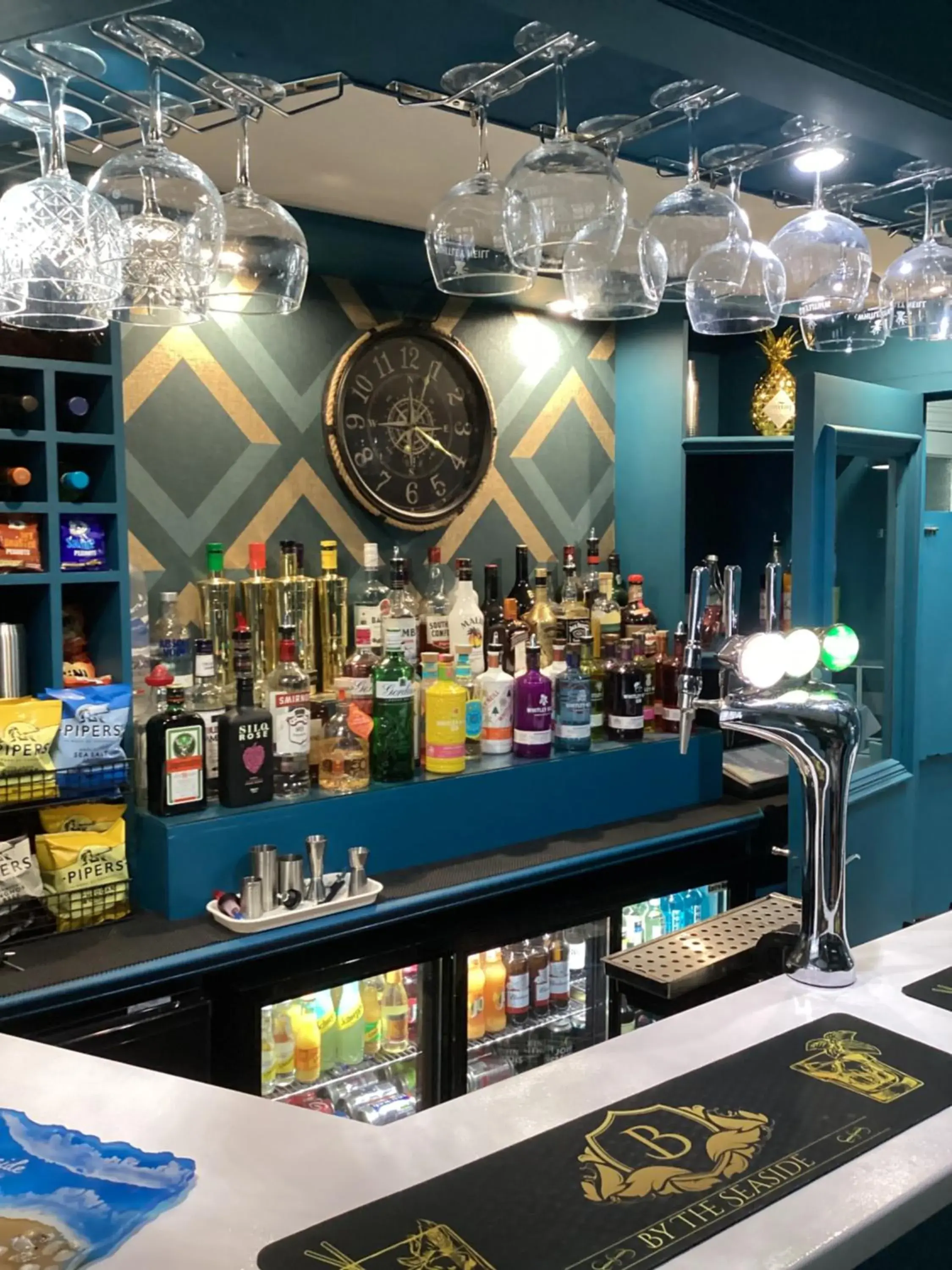 Large Double Room in By the Seaside Large Double Room in By the Seaside