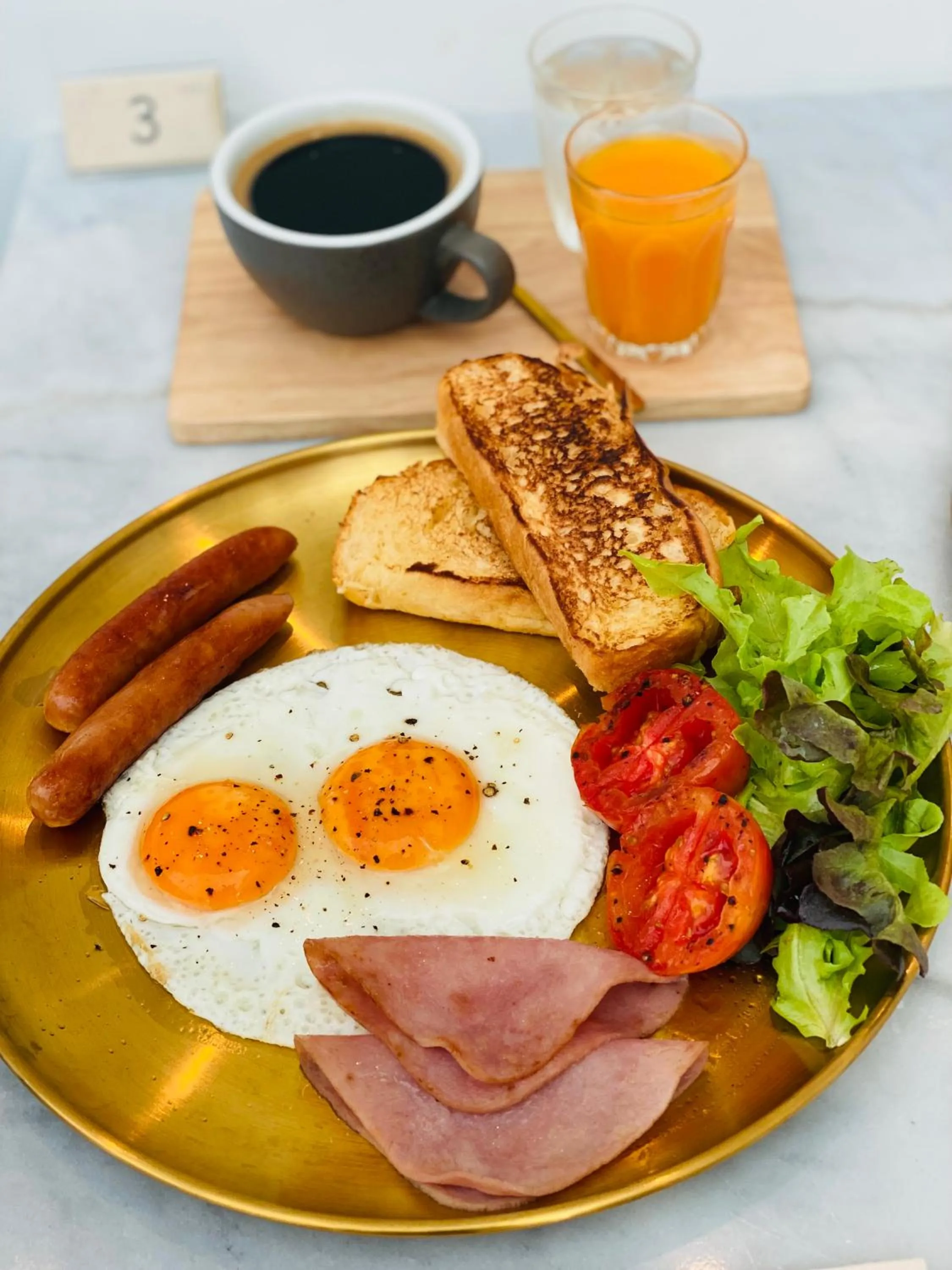 Restaurant/places to eat in Tajh Pool Villas