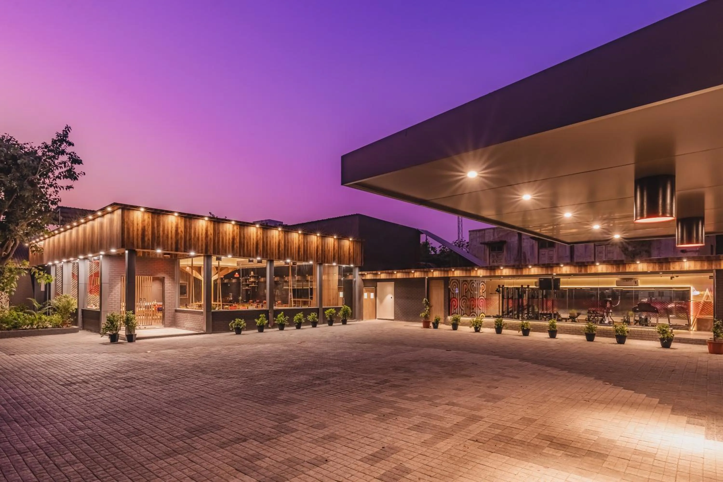 Restaurant/places to eat in Ginger Bharuch