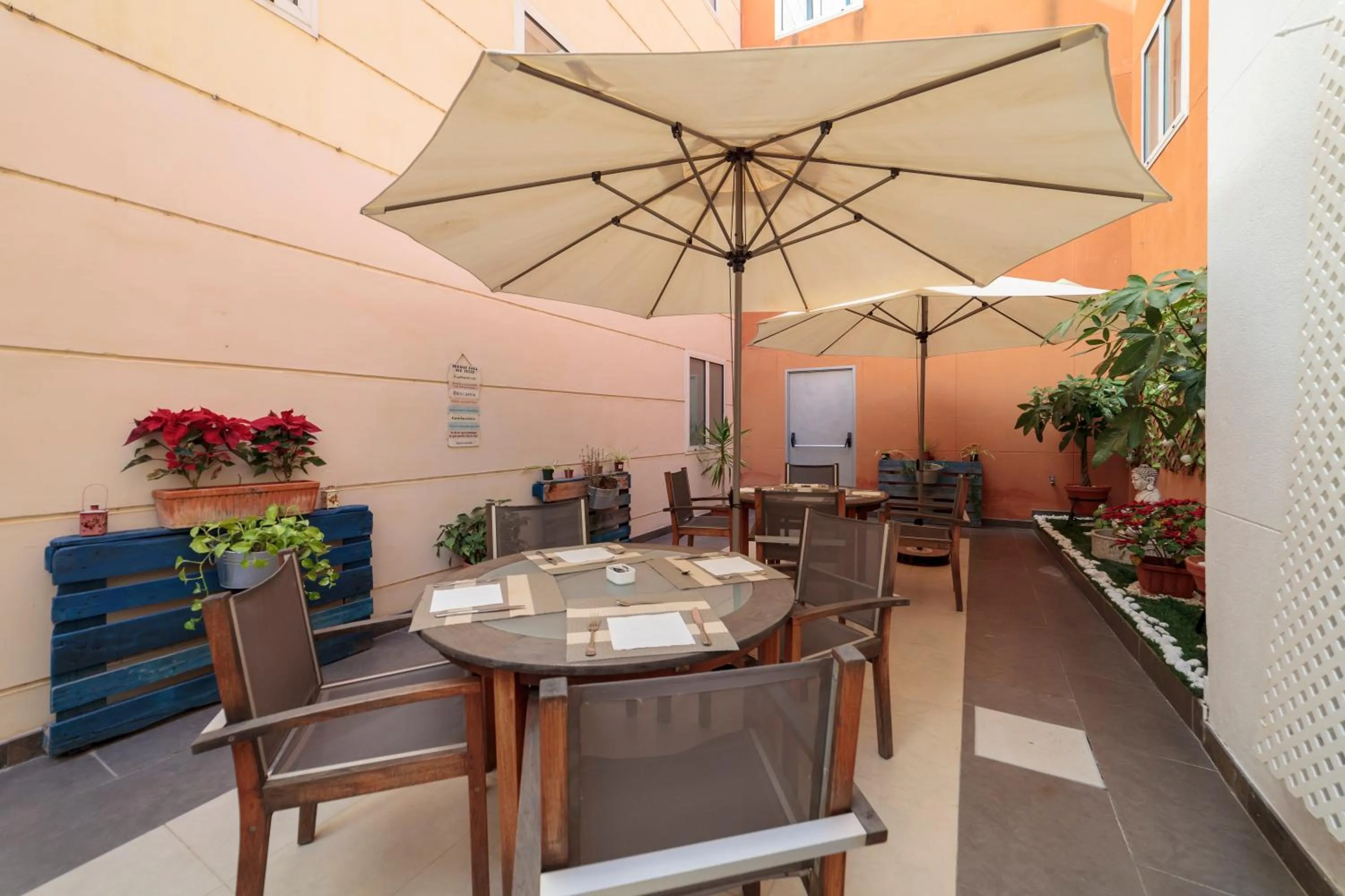 Property building in Hotel Salymar