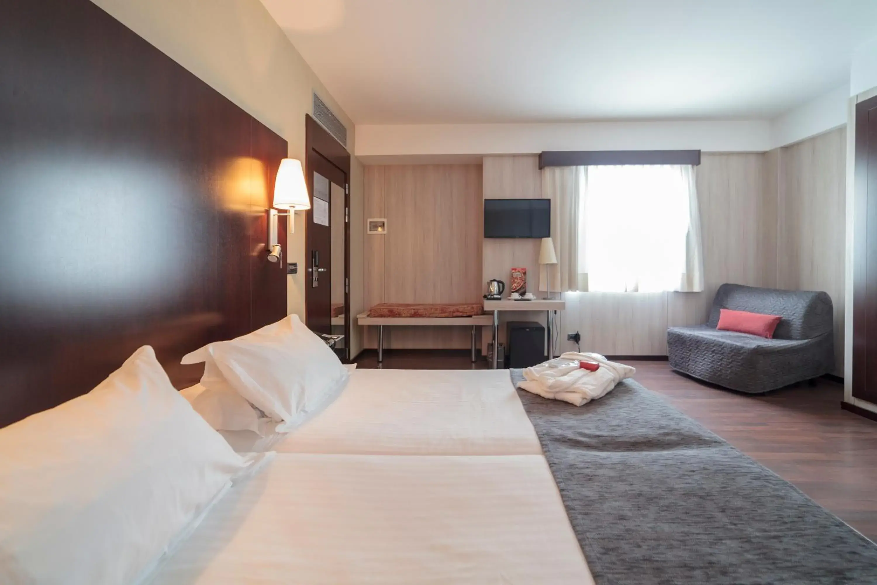 Triple Room in Hotel Salymar Triple Room in Hotel Salymar