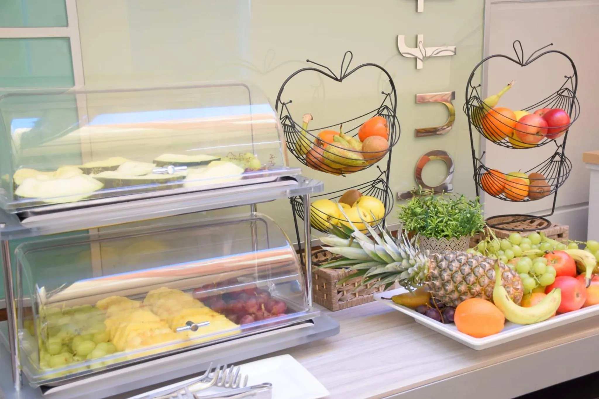 Buffet breakfast in Hotel Salymar