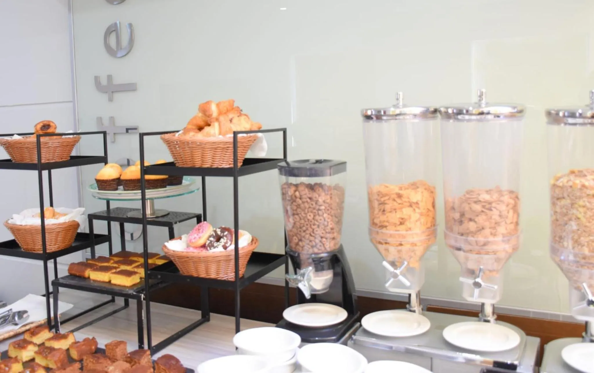 Buffet breakfast in Hotel Salymar