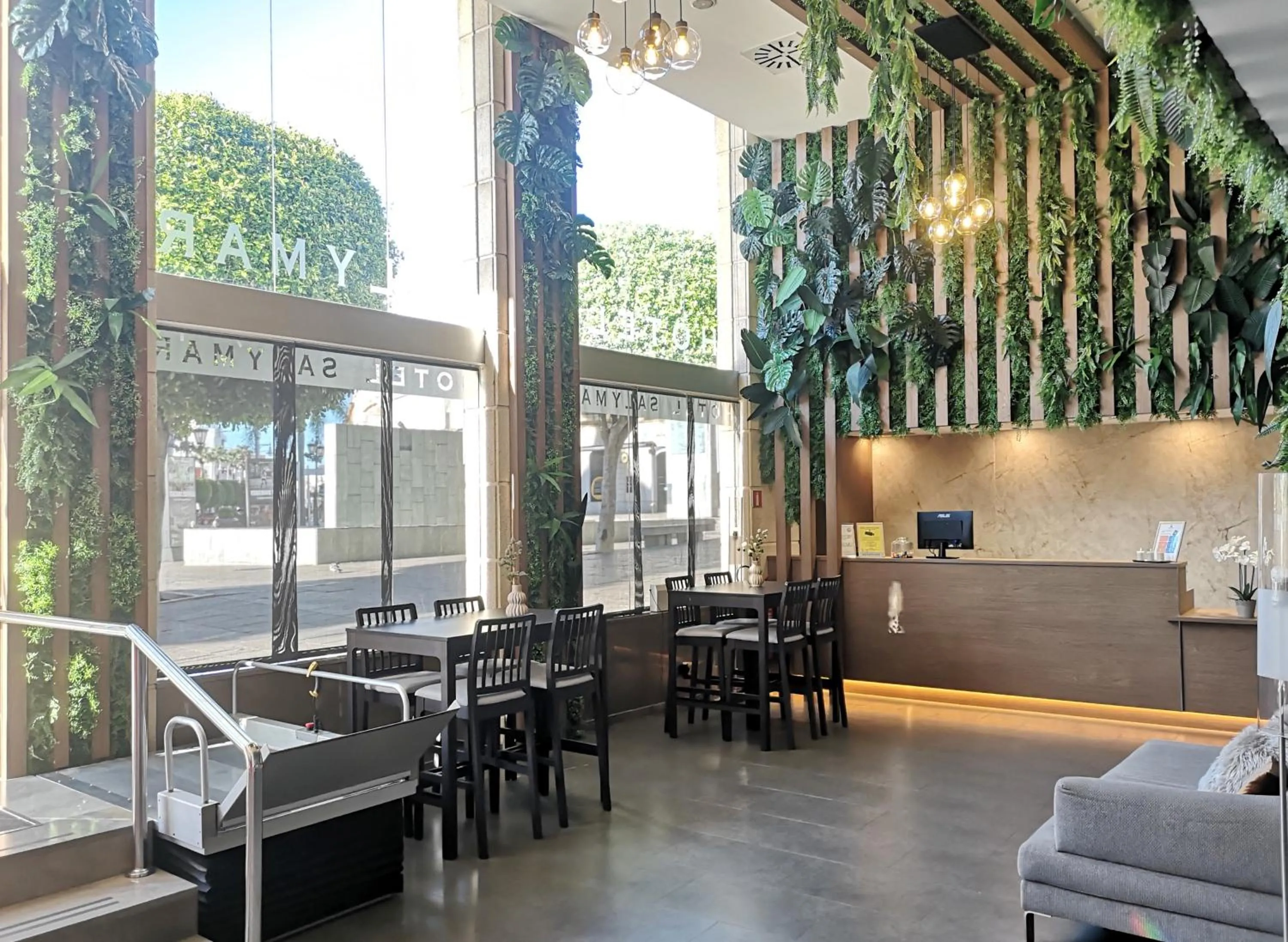 Lobby or reception in Hotel Salymar