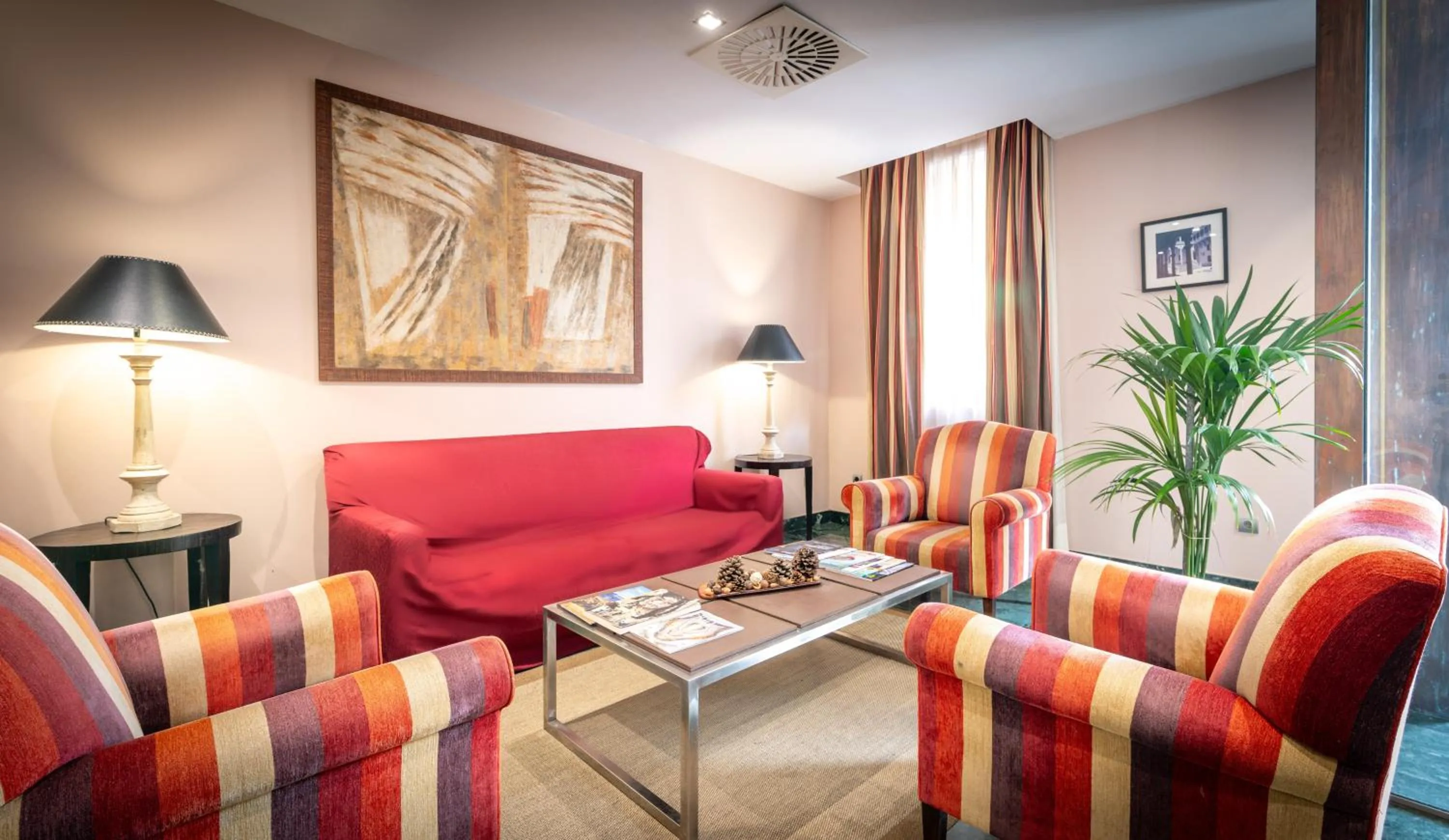 Lobby or reception in Hospedium Hotel Casino Del Tormes