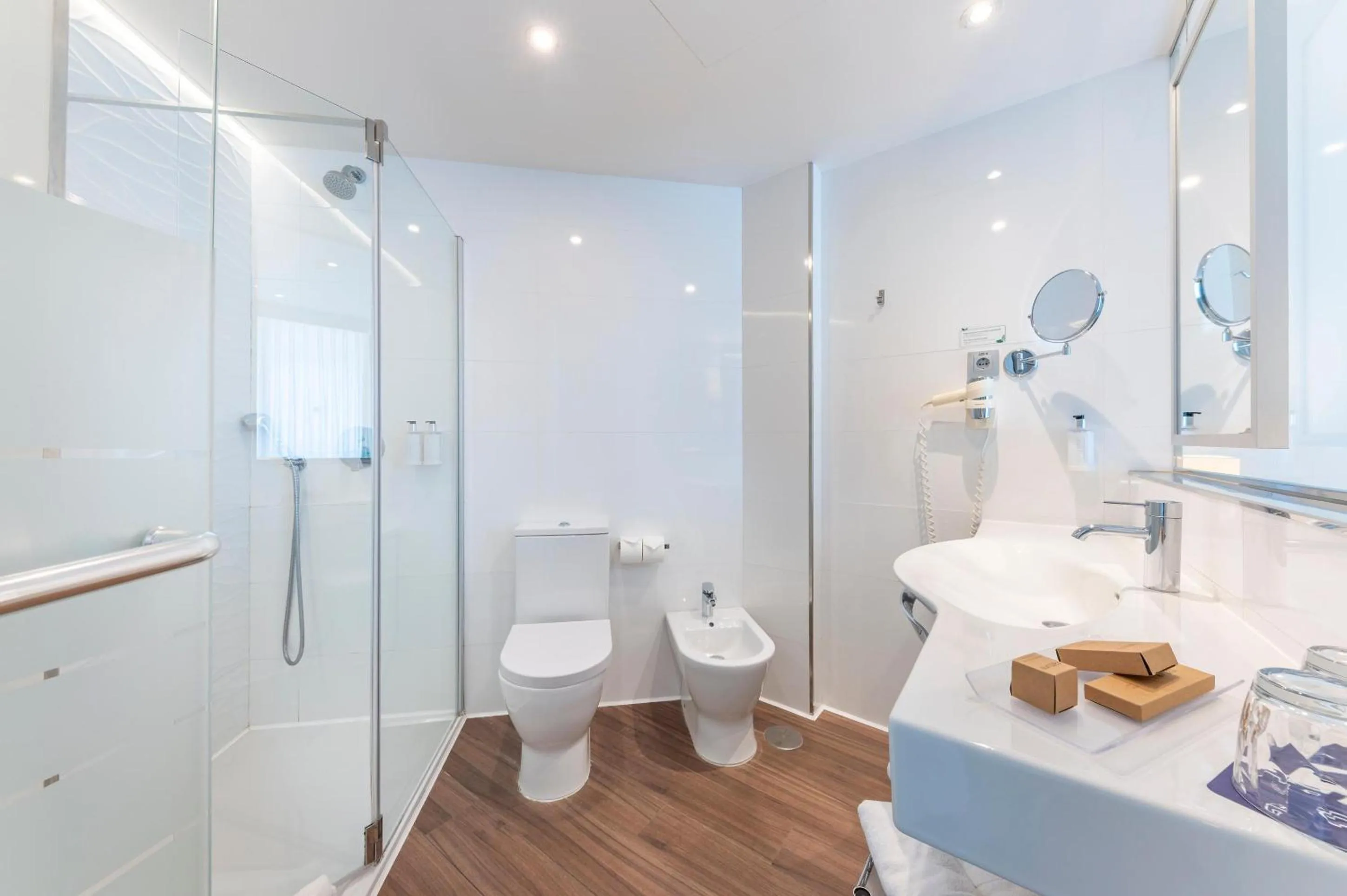 Bathroom in Port Benidorm Hotel & Spa 4* Sup