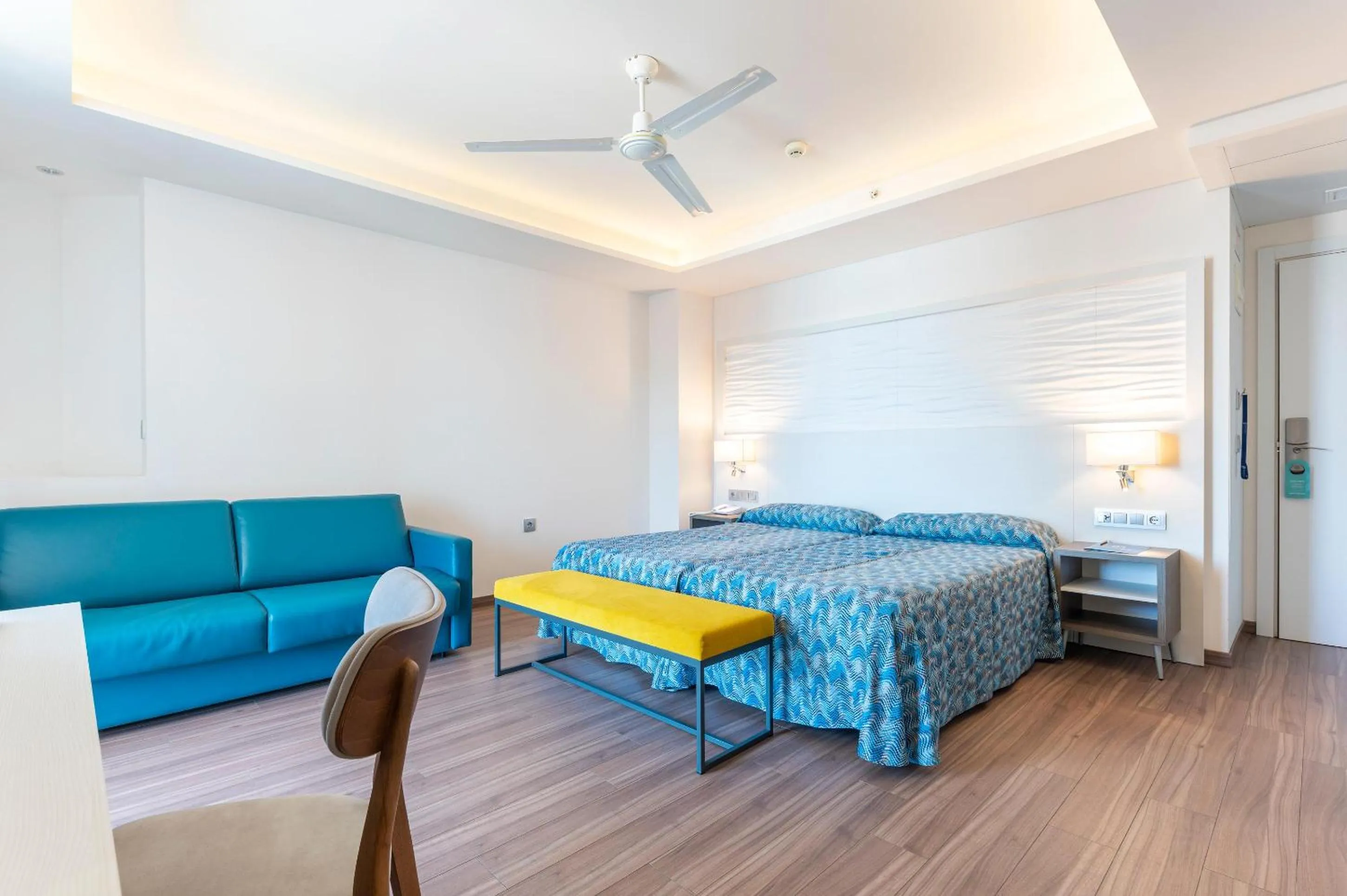 Photo of the whole room, Bed in Port Benidorm Hotel & Spa 4* Sup