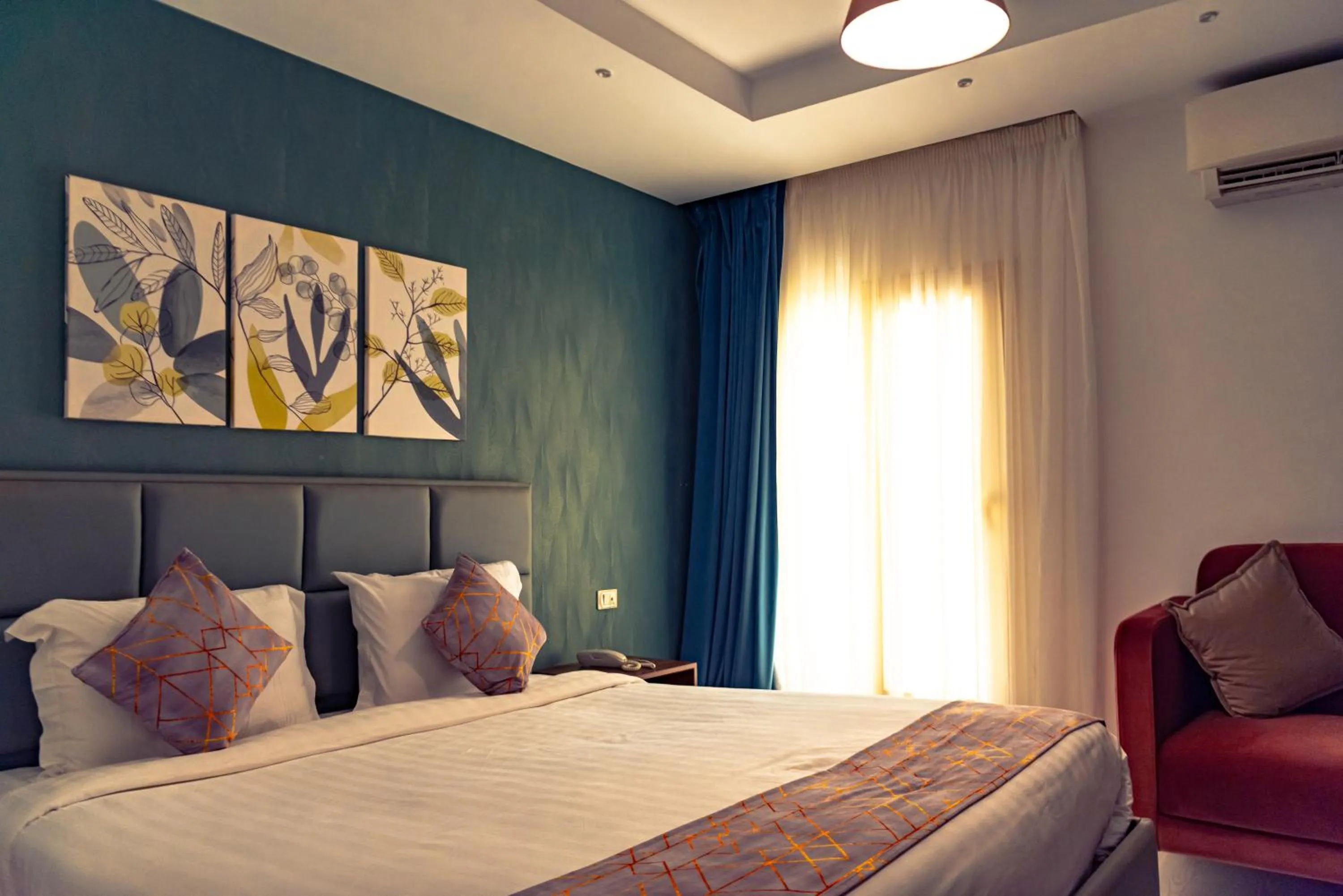 Bedroom, Bed in Jasmine Pyramids Hotel