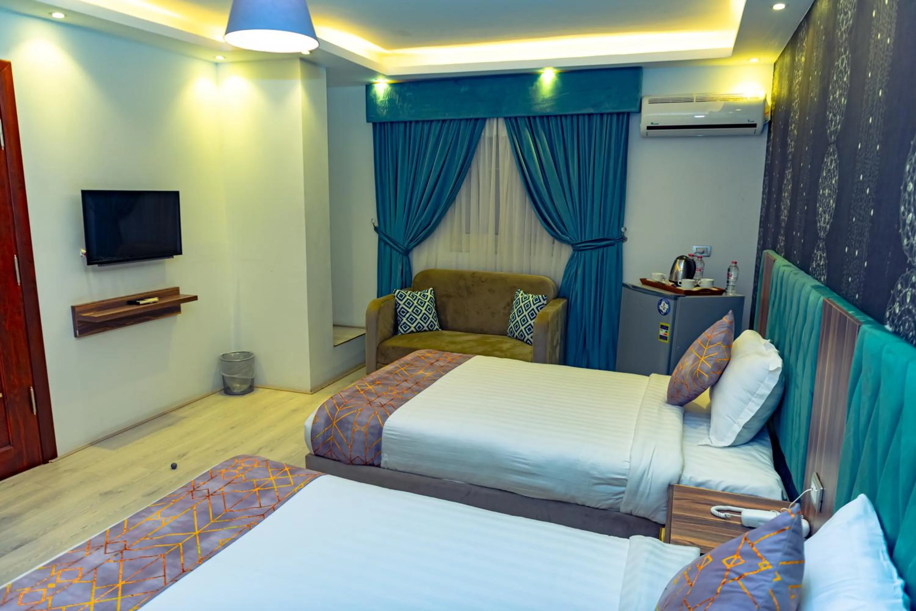 Bedroom, Bed in Jasmine Pyramids Hotel