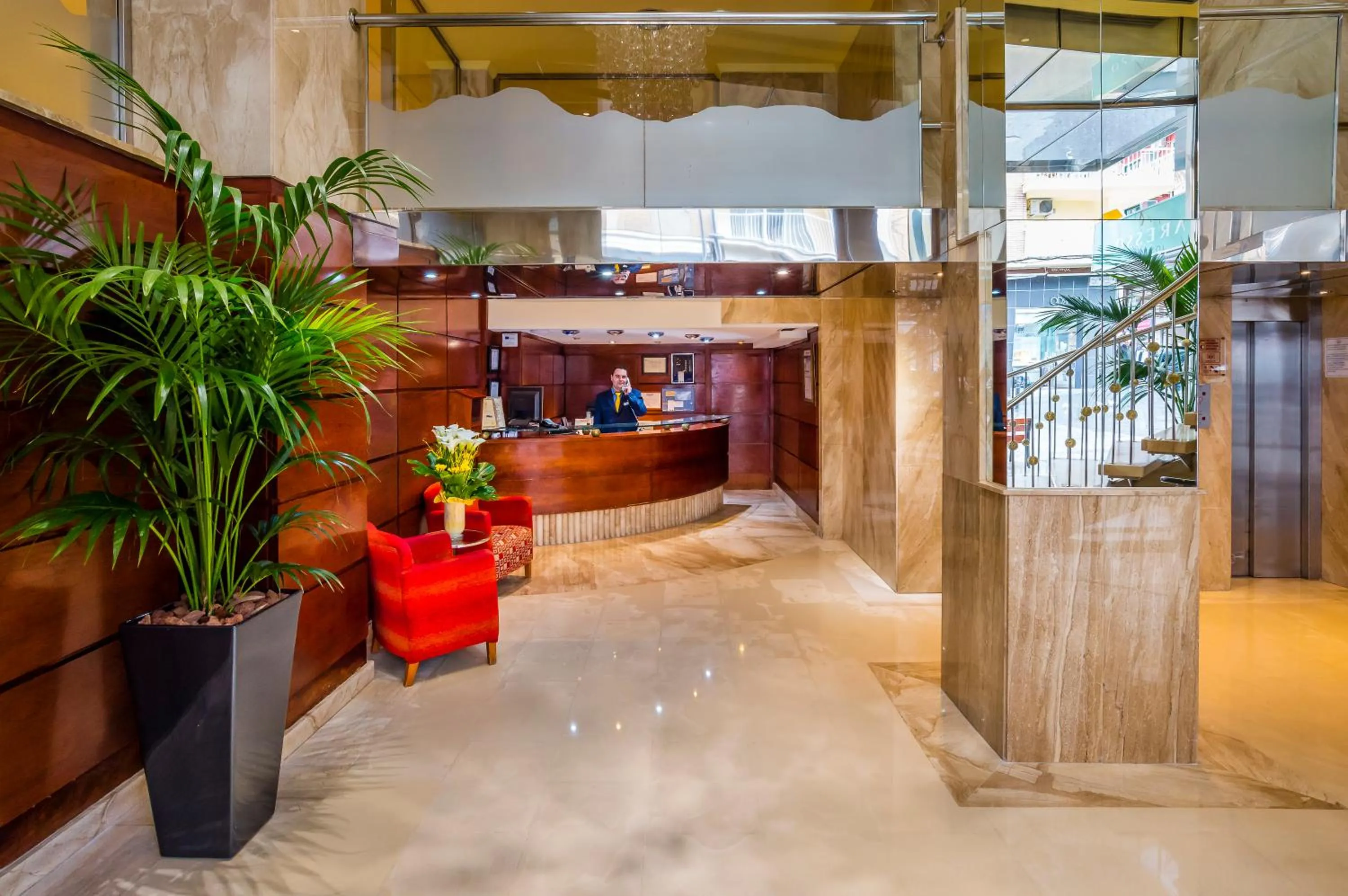Lobby or reception in Hotel Avenida