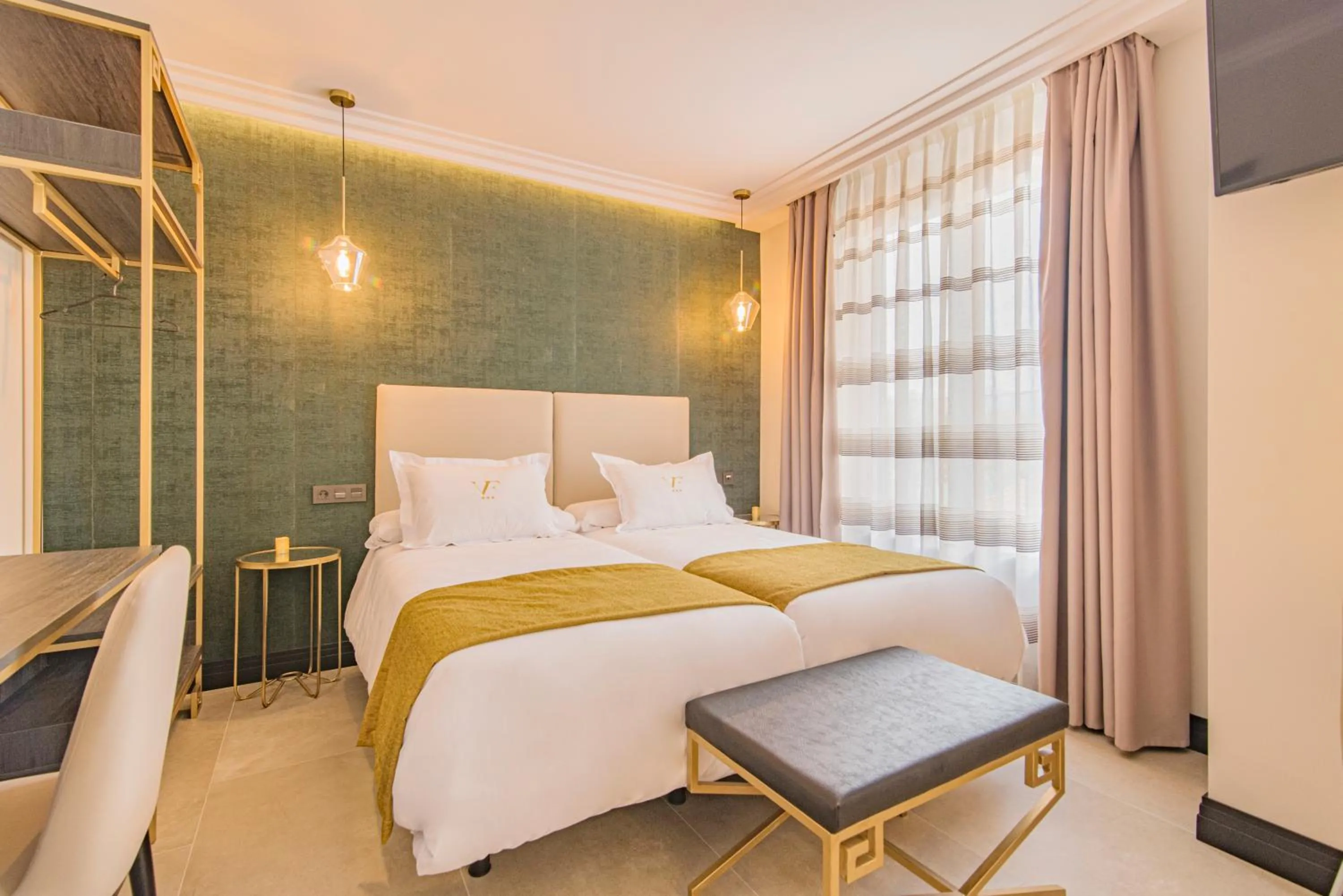 Bed in VESCI FAVENTIA