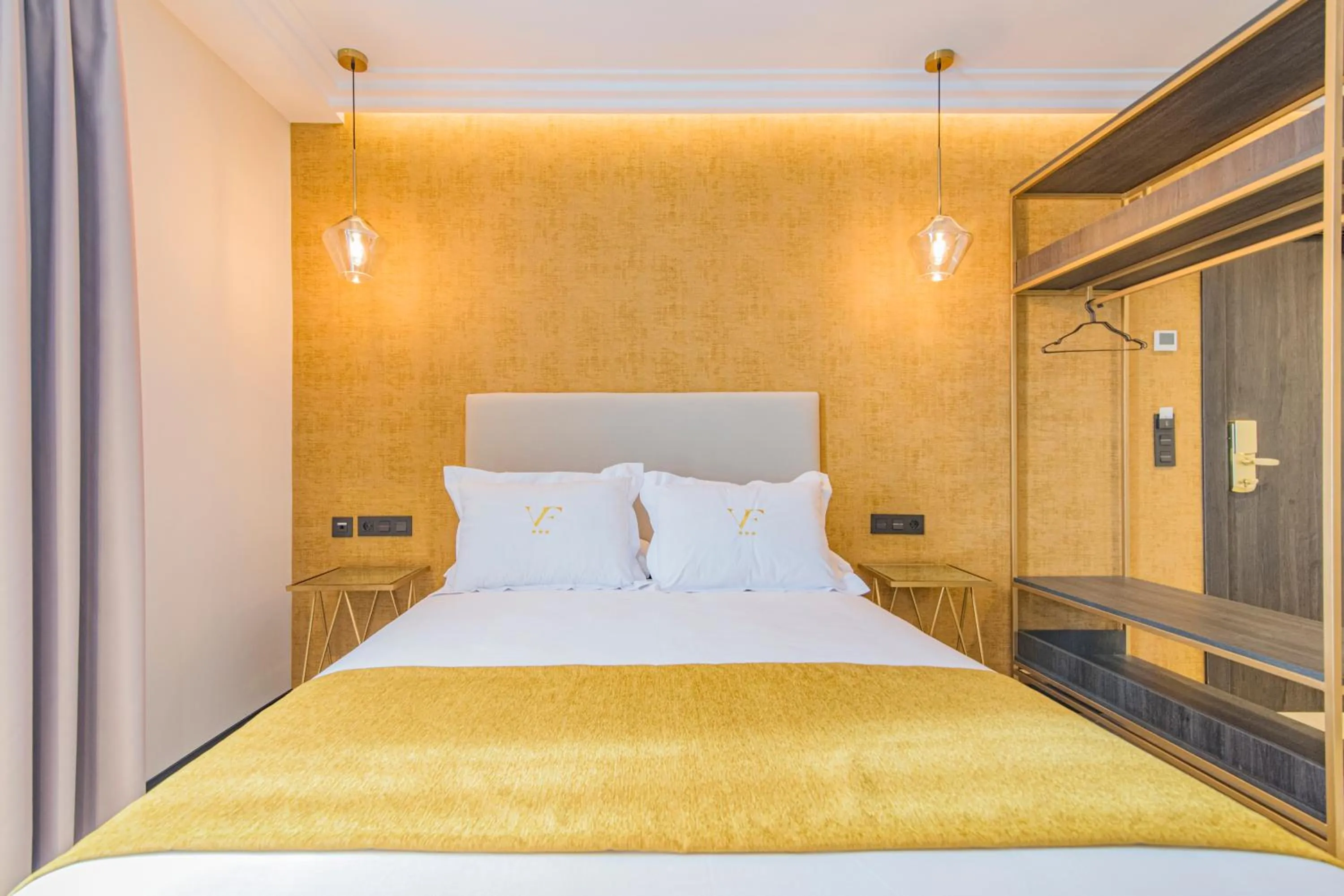 Bed in VESCI FAVENTIA