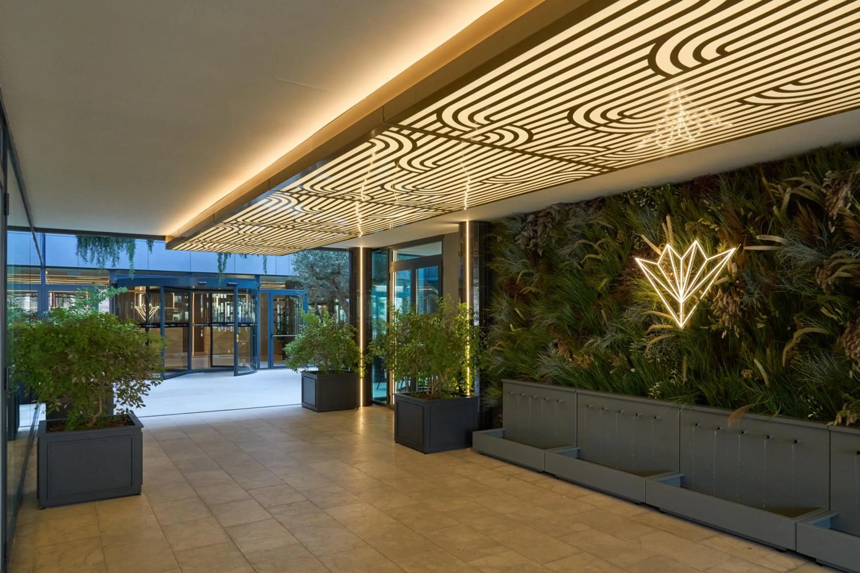 Facade/entrance in Hotel Bristol 4 Sup