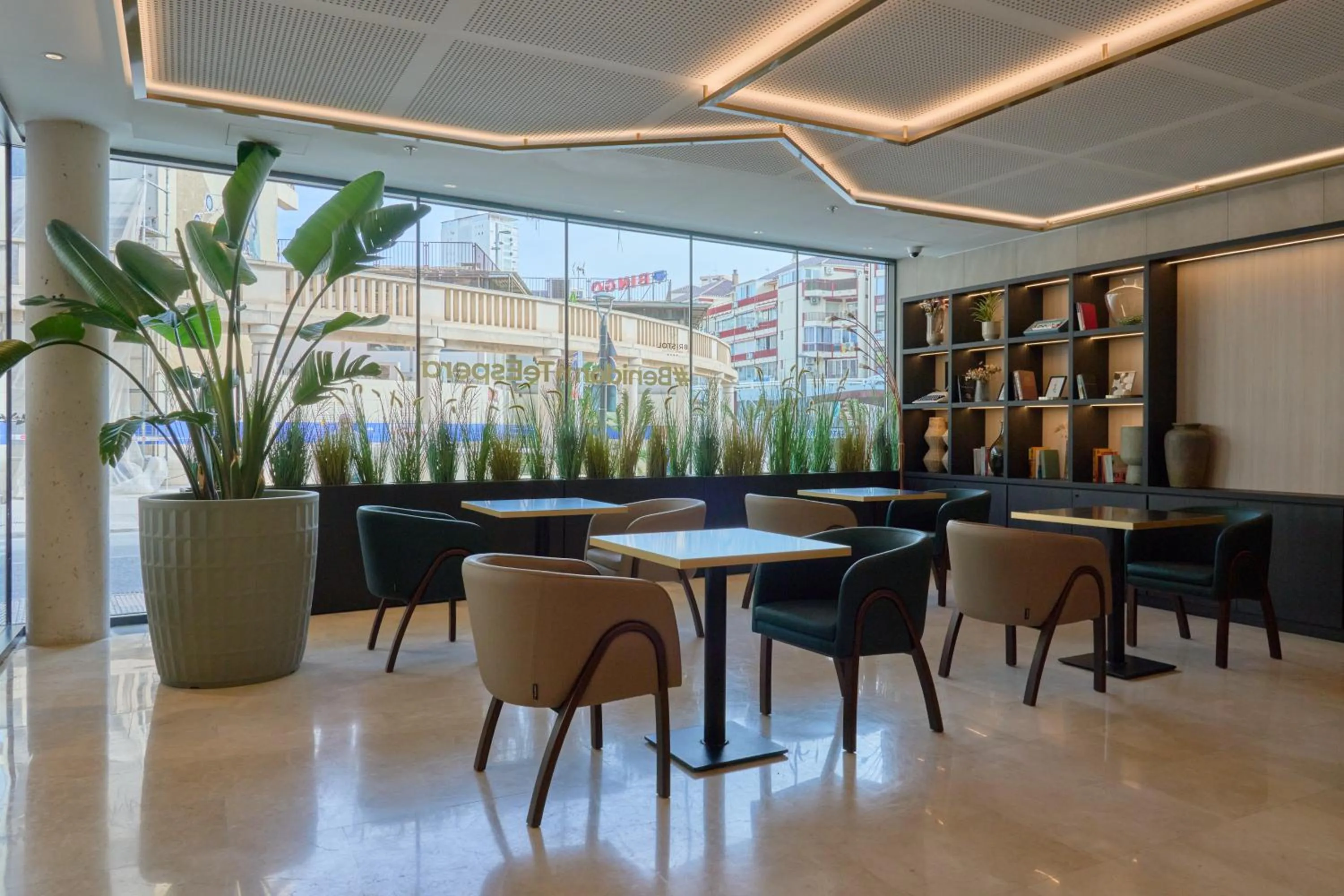 Lobby or reception in Hotel Bristol 4 Sup