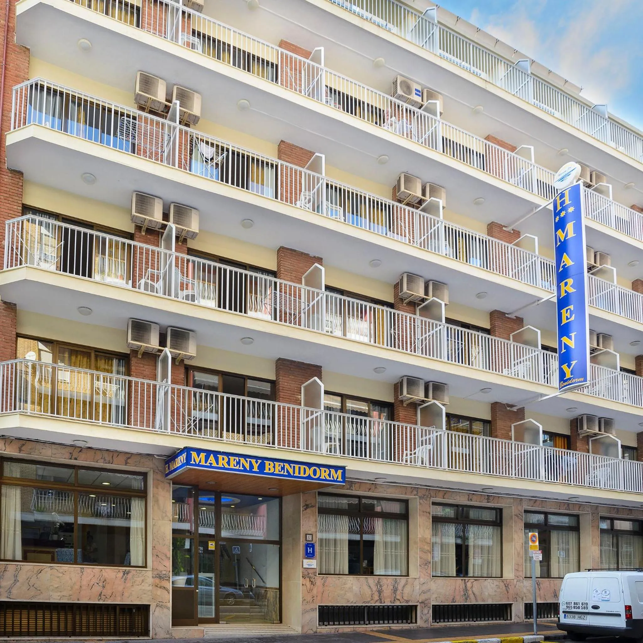 Facade/entrance in Hotel Mareny Benidorm