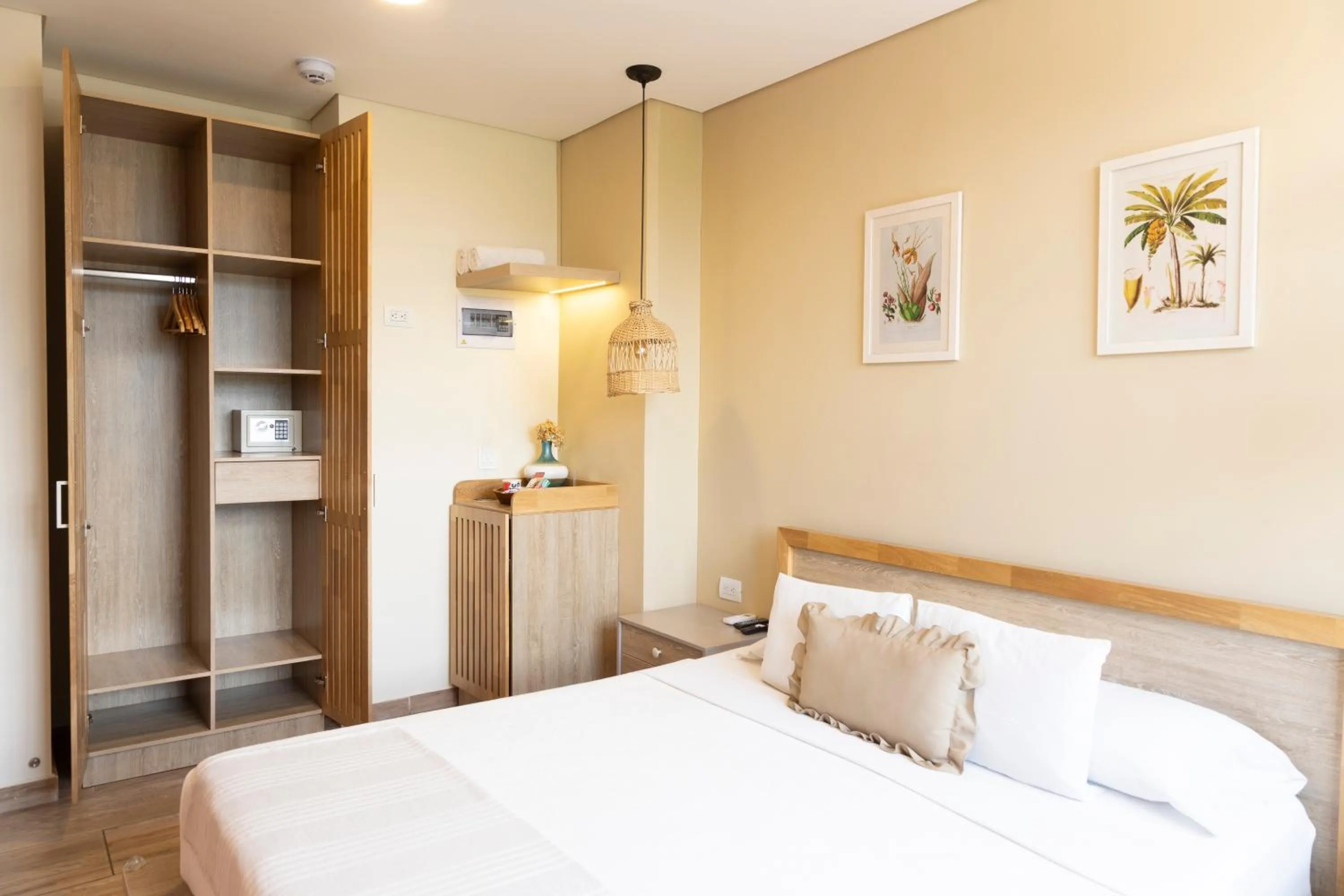 safe, Bed in Mythical Hotel Boutique