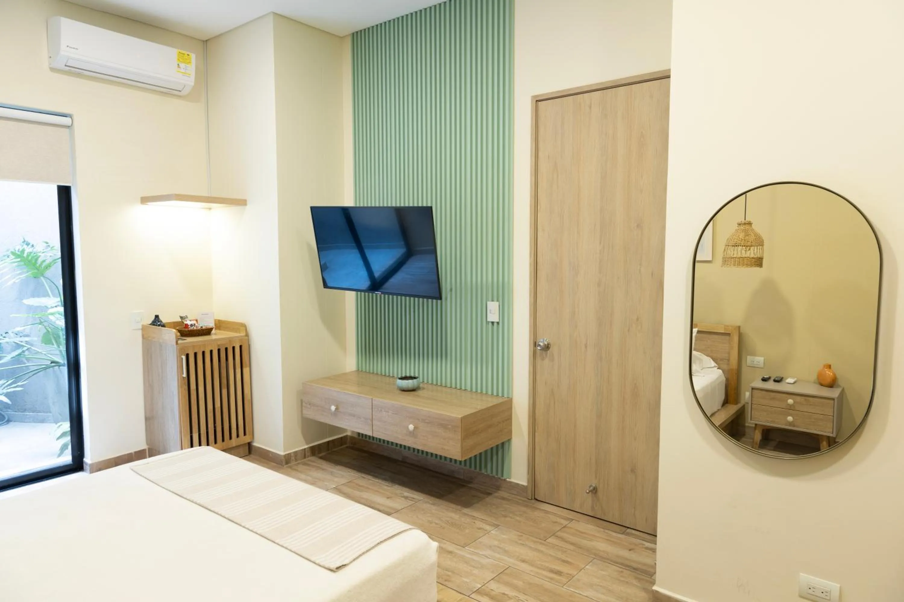 TV and multimedia, Bed in Mythical Hotel Boutique