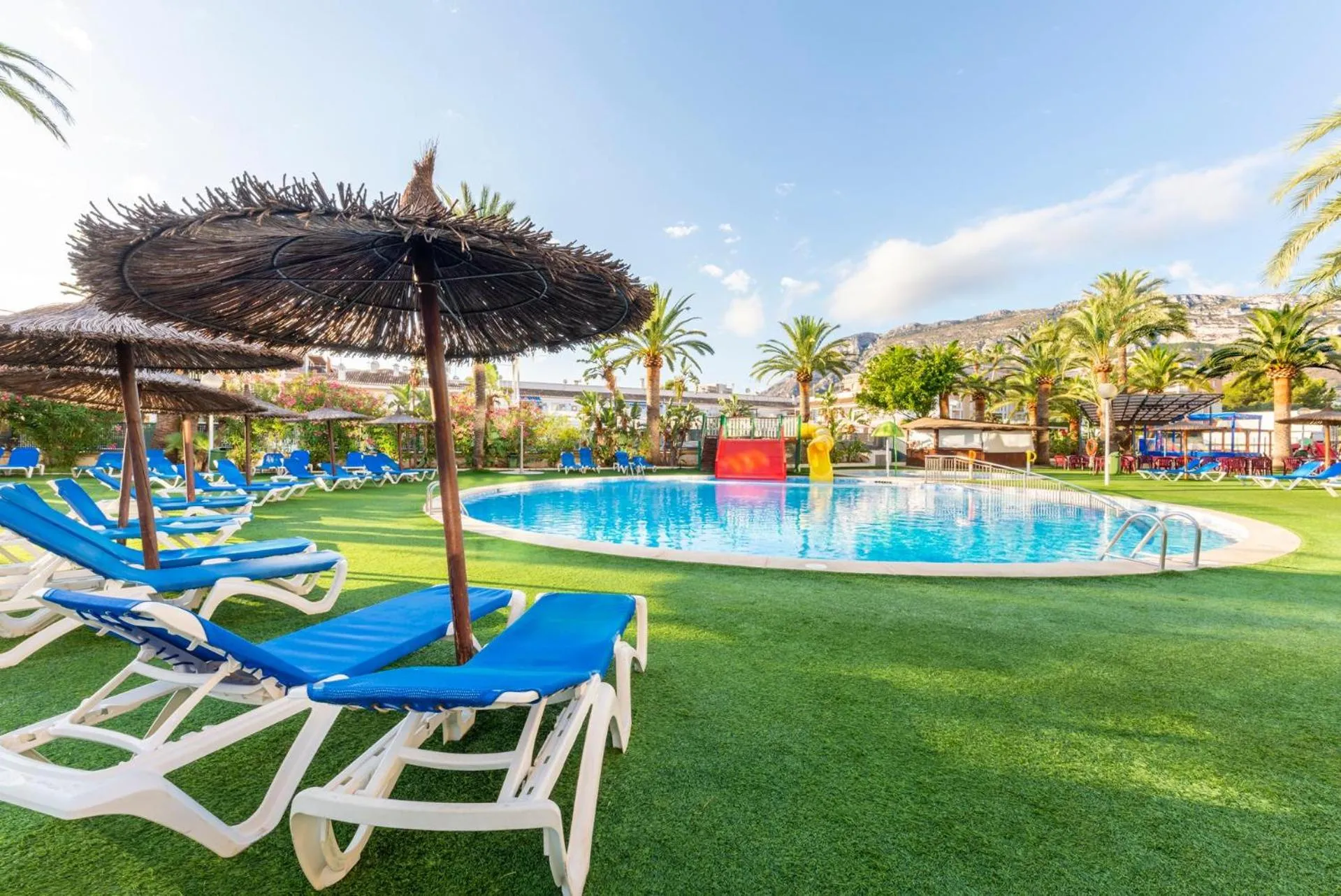 Swimming pool in Port Denia