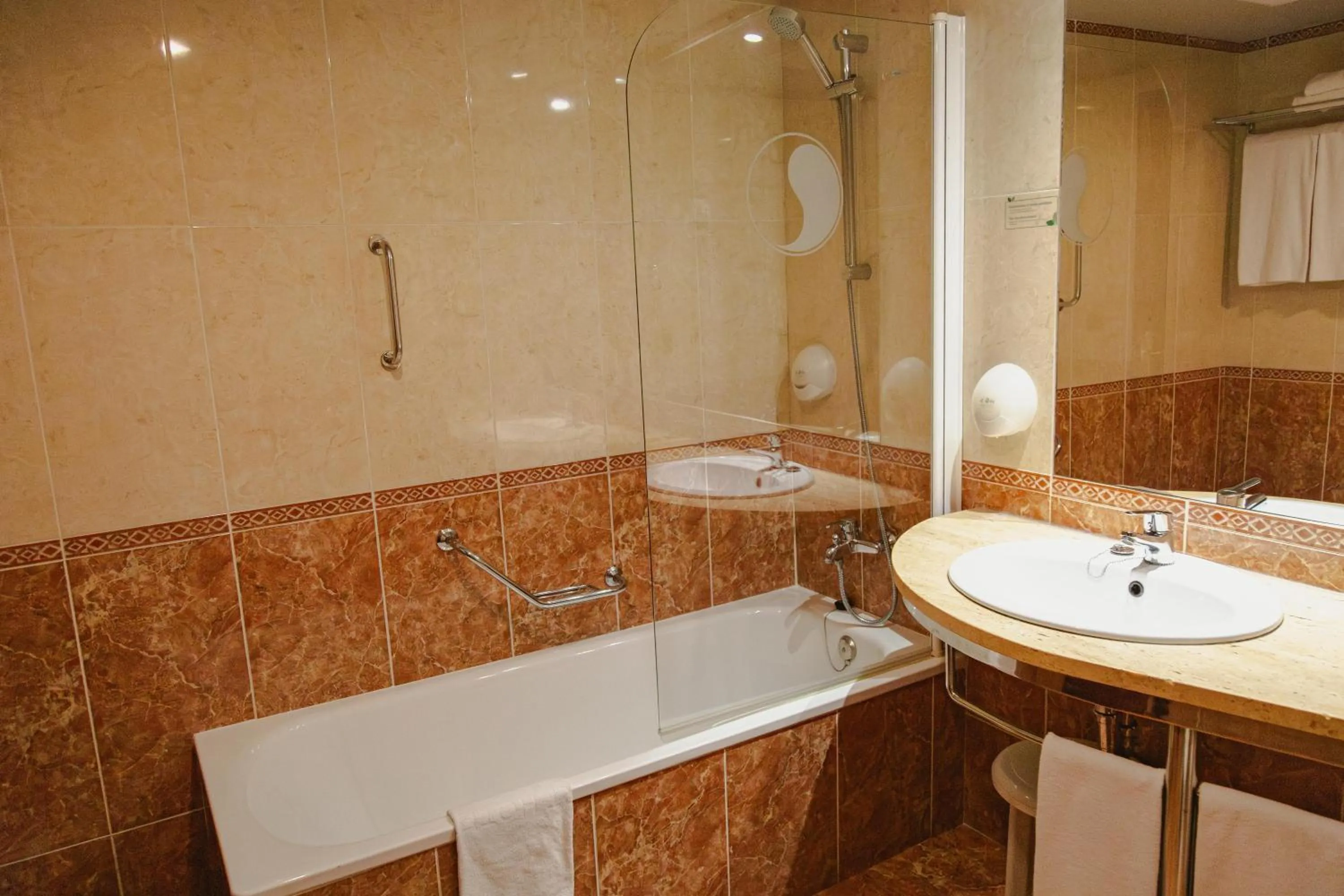 Bathroom in Port Denia