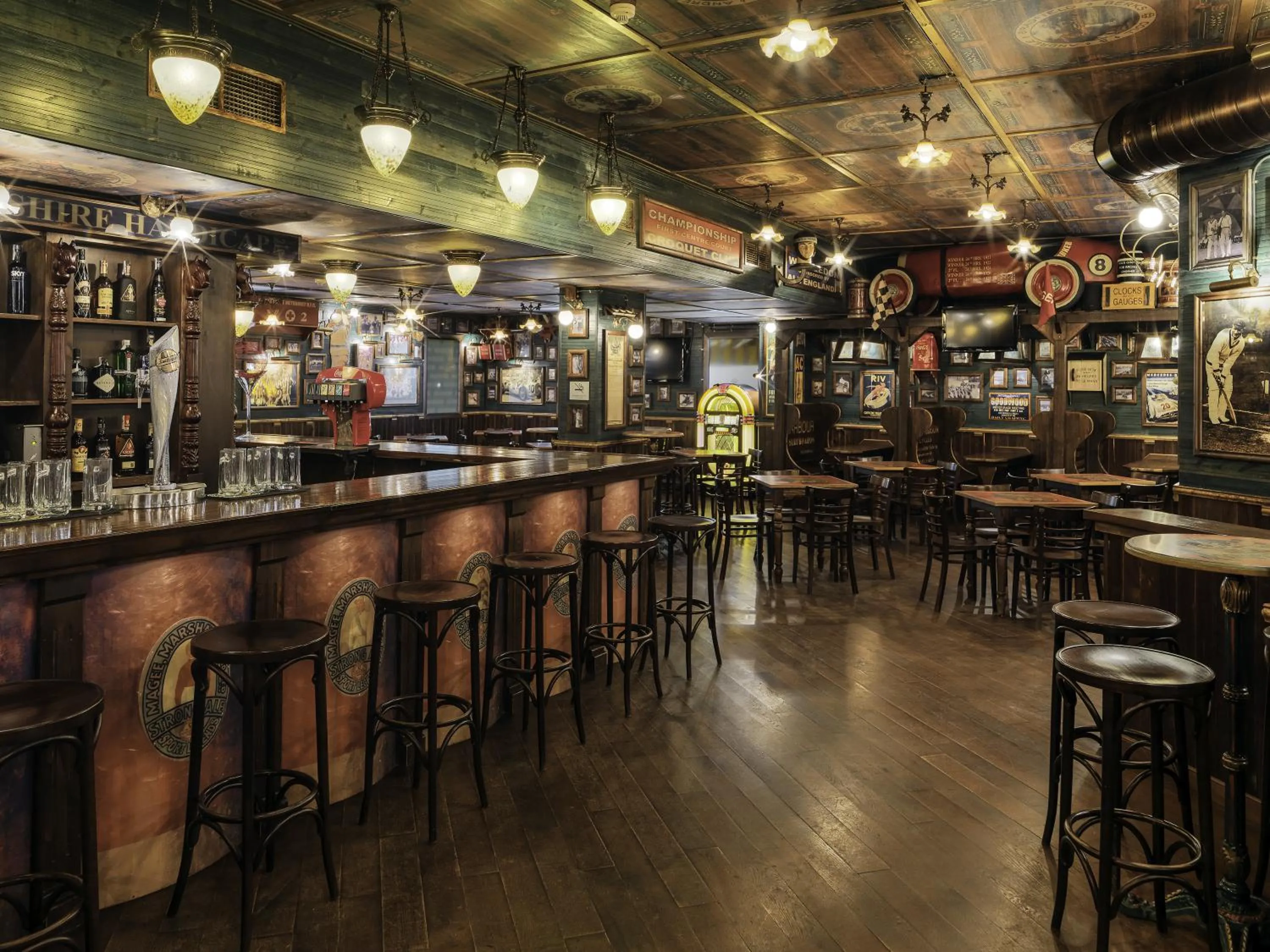 Lounge or bar in H10 Salou Princess