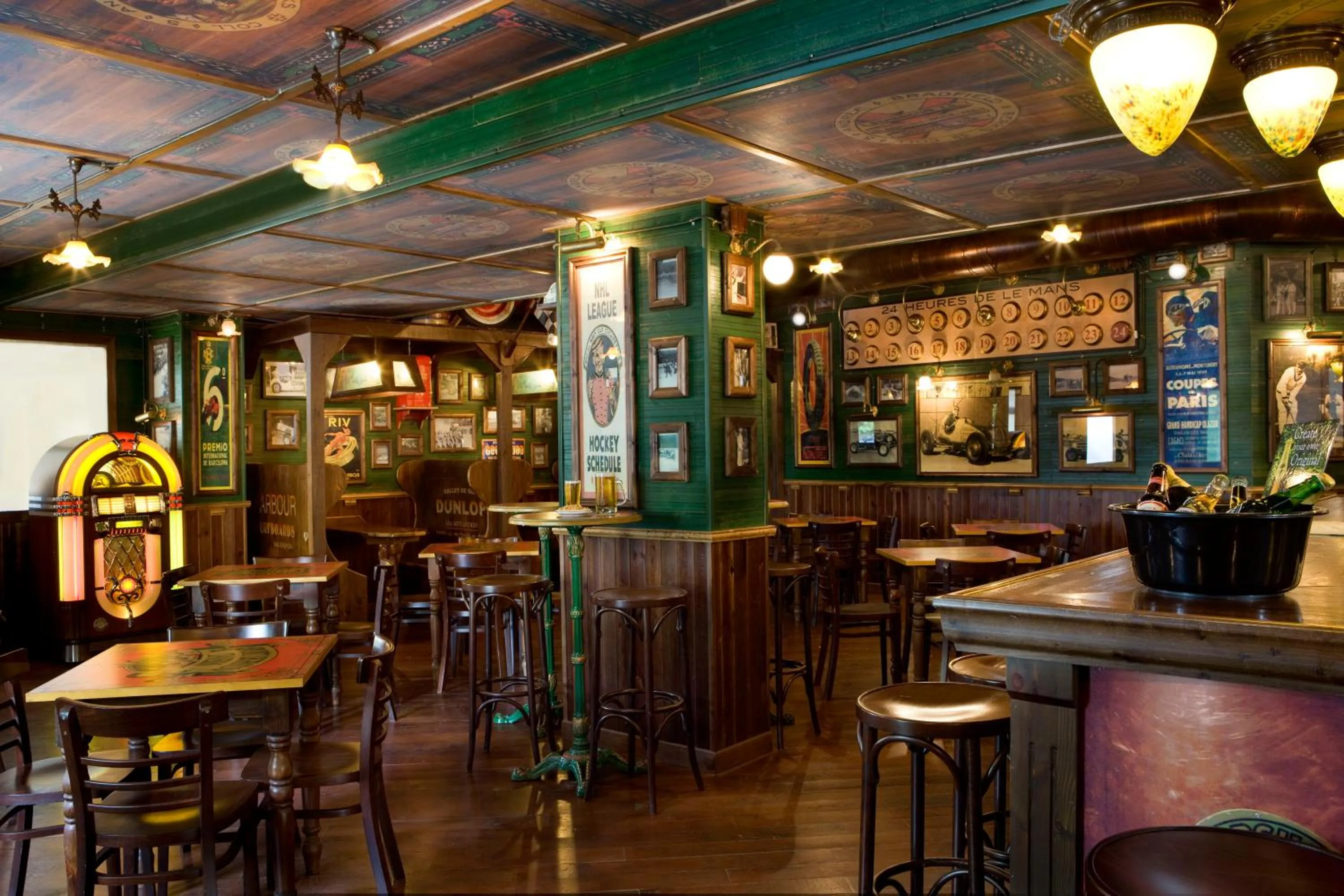 Lounge or bar in H10 Salou Princess