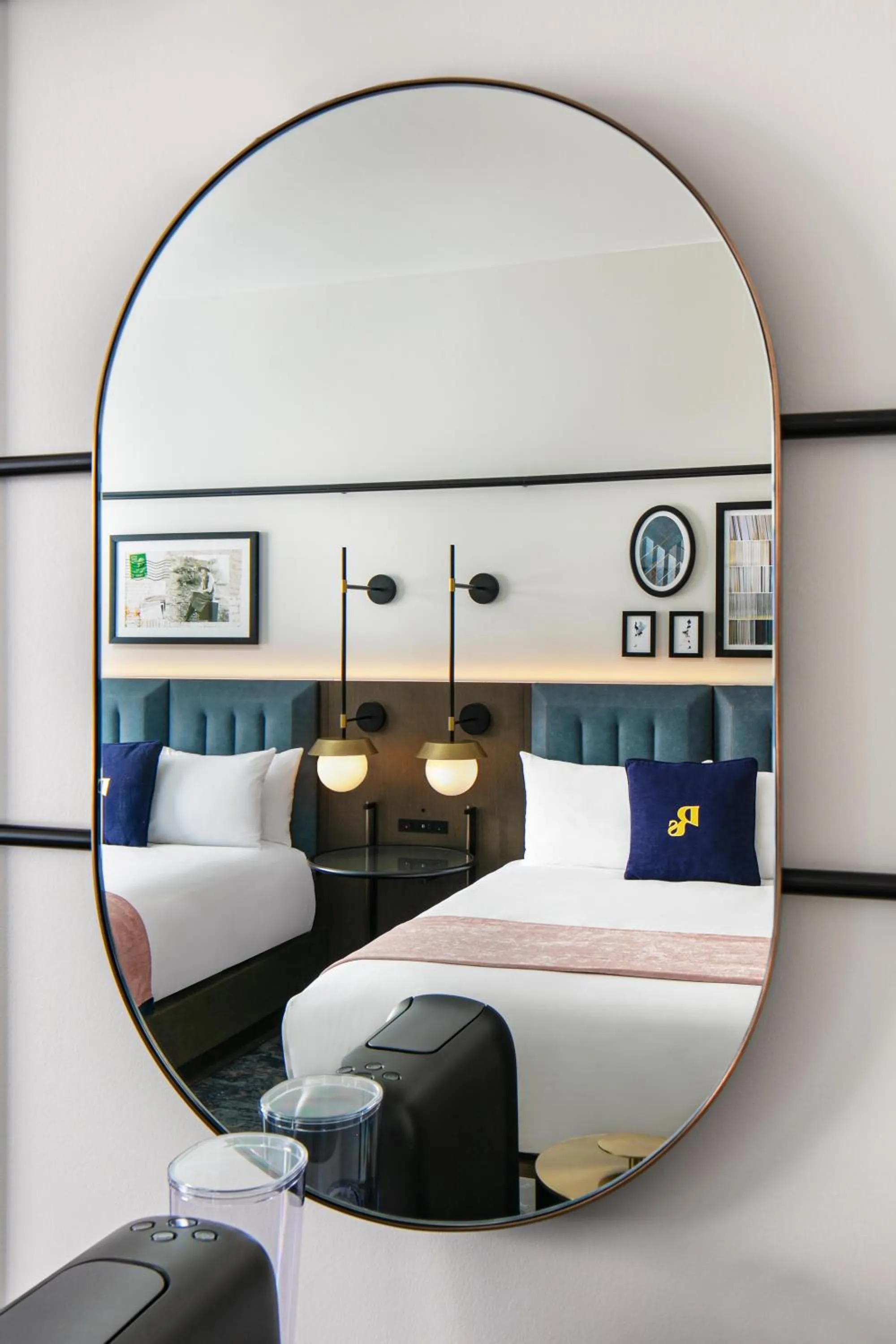 Bedroom in The Royal Sonesta Washington DC Capitol Hill