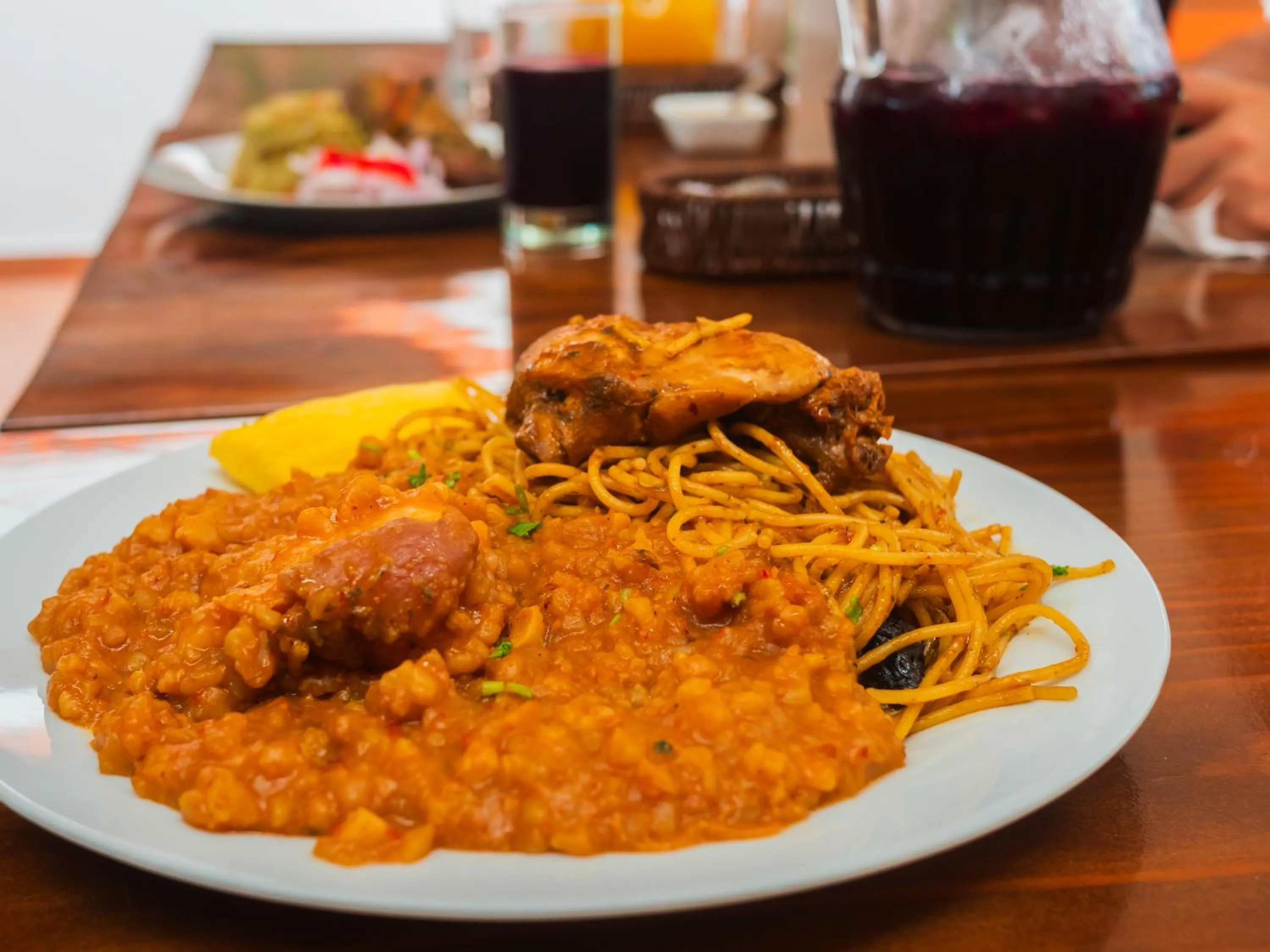 Restaurant/places to eat in Casa Hotel Mamaluna