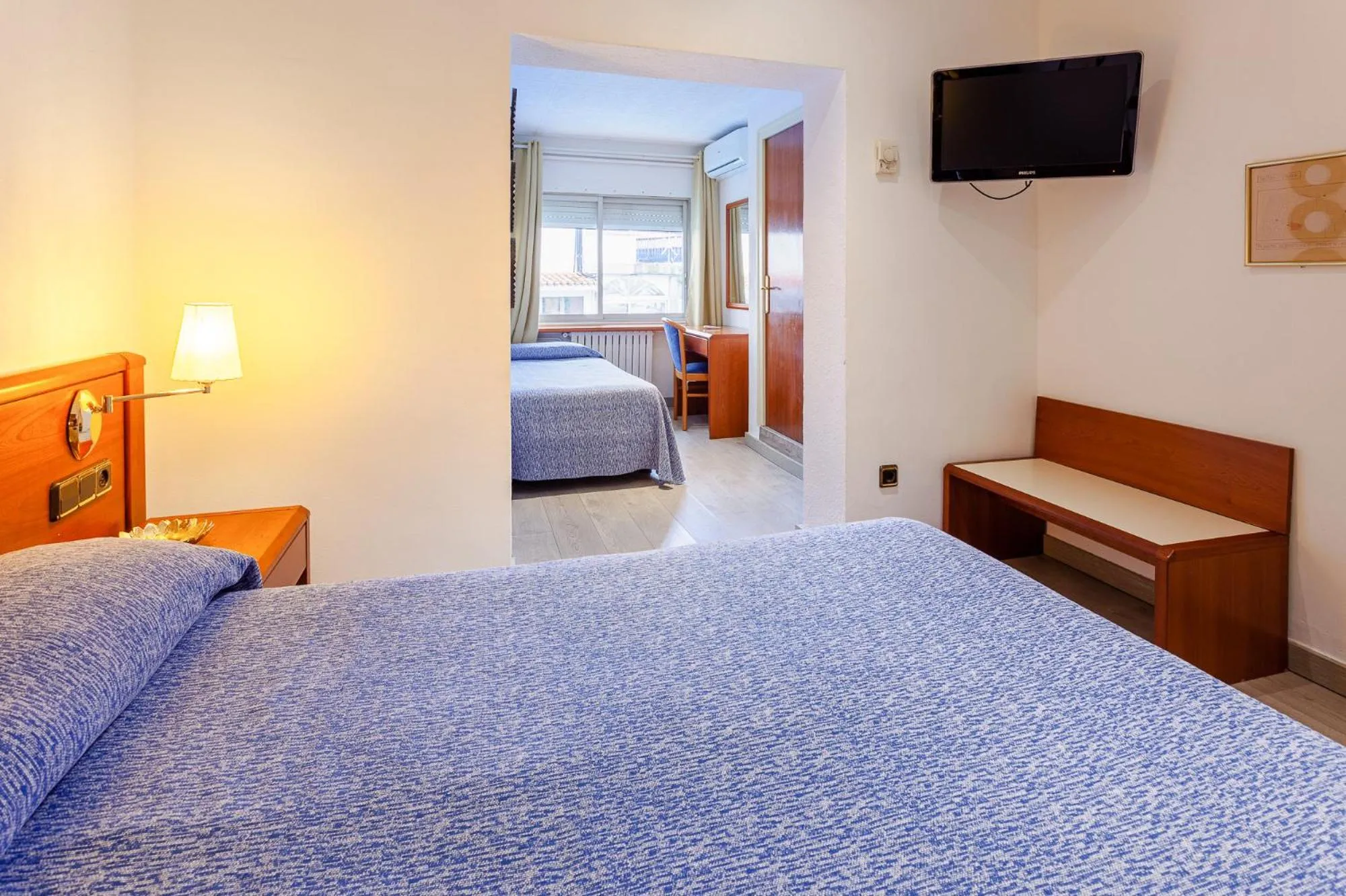 Bed in Checkin Travé