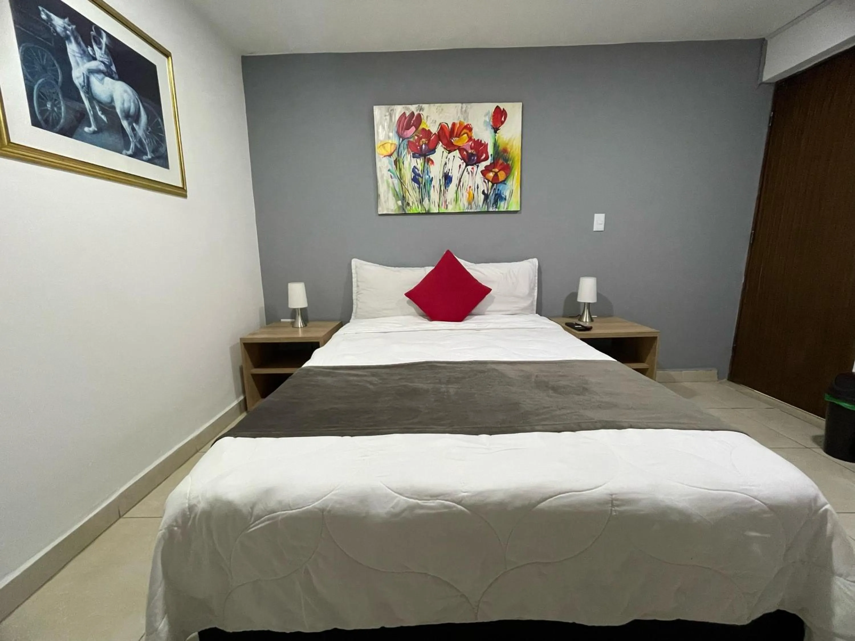 Bed in Aguacatala Hotel Boutique
