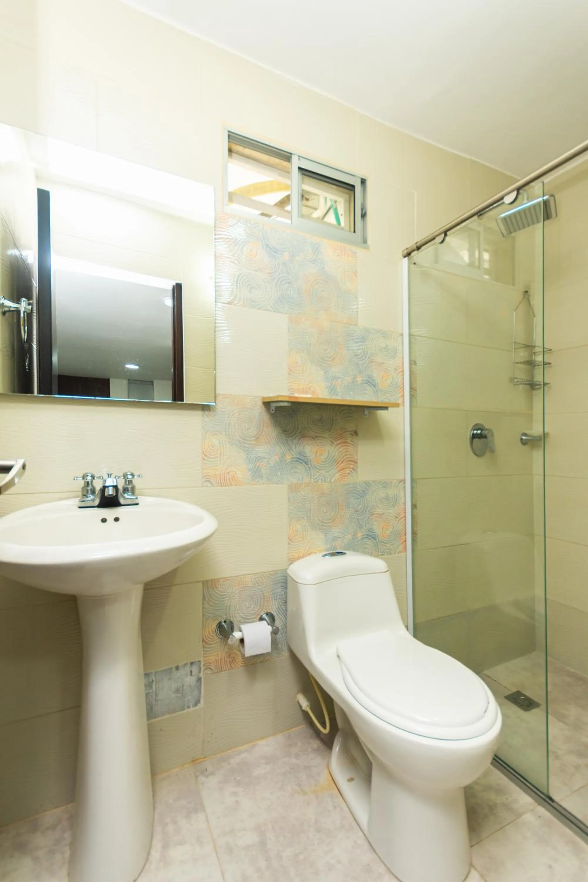 Shower in Hotel Med Suites 94